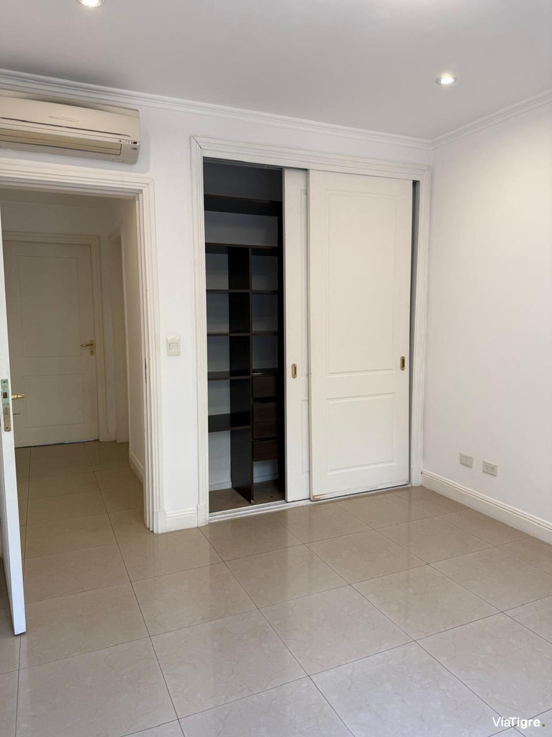 Venta Departamento Barrancas Al Rio