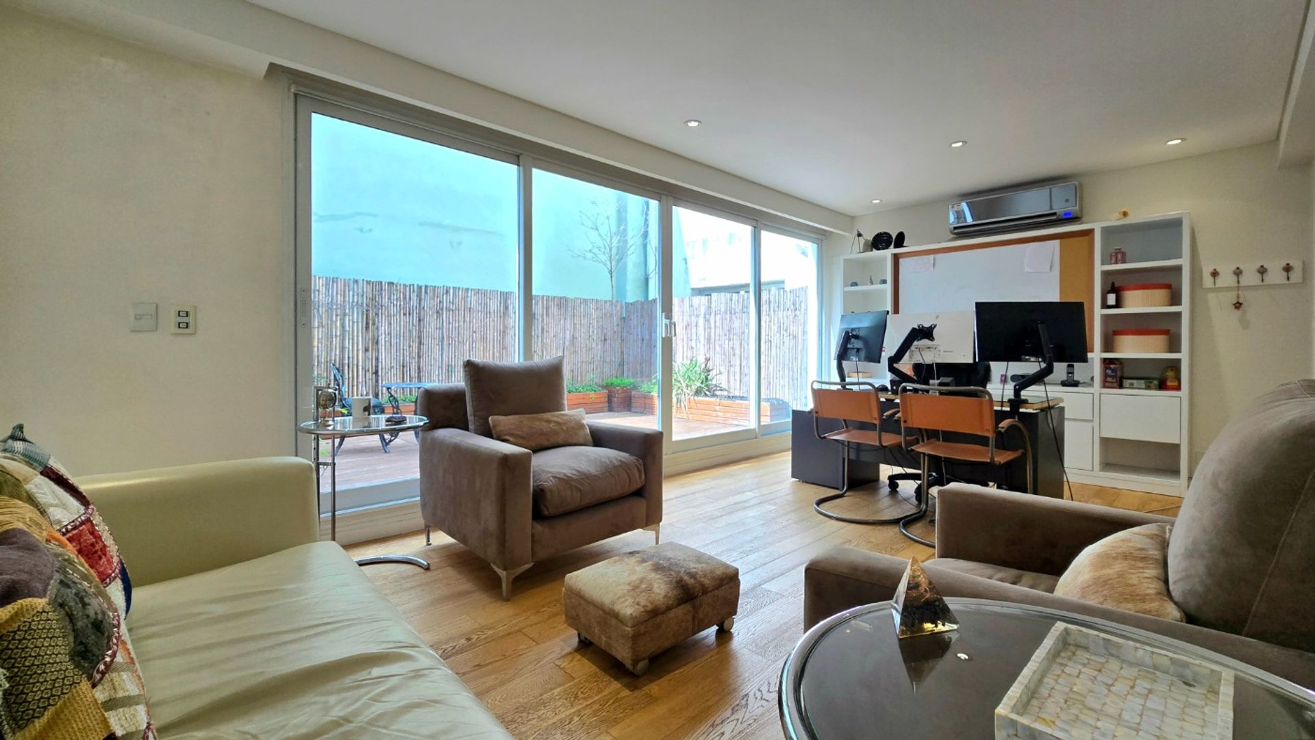 Oficina/Estudio Gran Balcón Venta San Isidro