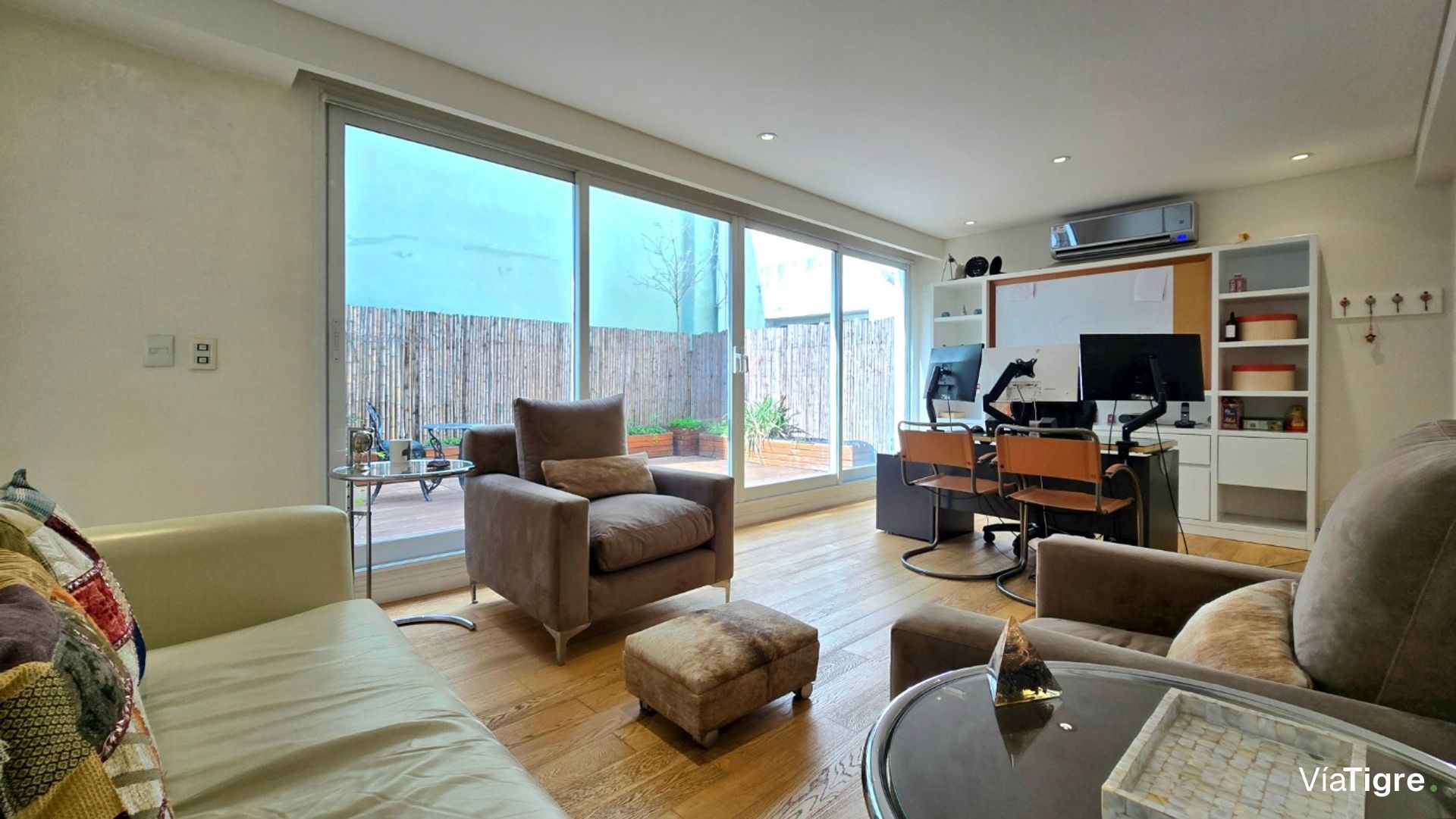 Oficina/Estudio Gran Balcón Venta San Isidro