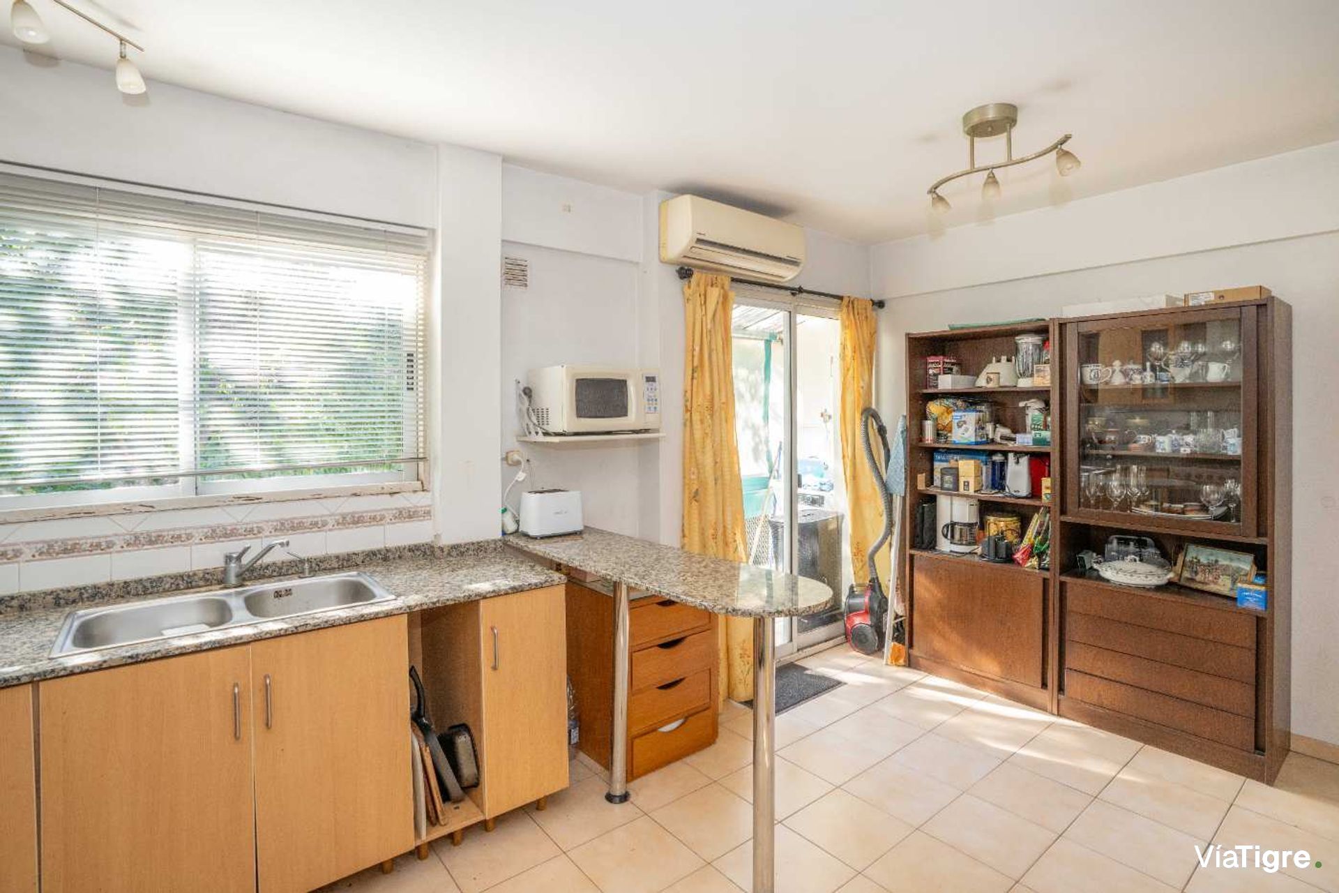 Venta Departamento 4 ambientes cochera San Isidro