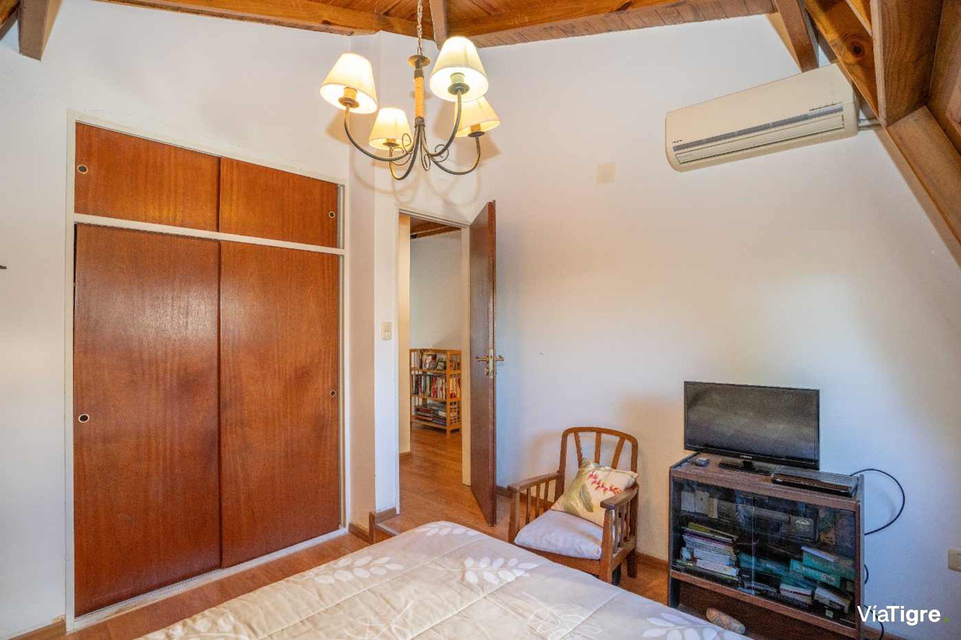 Venta Departamento 4 ambientes cochera San Isidro