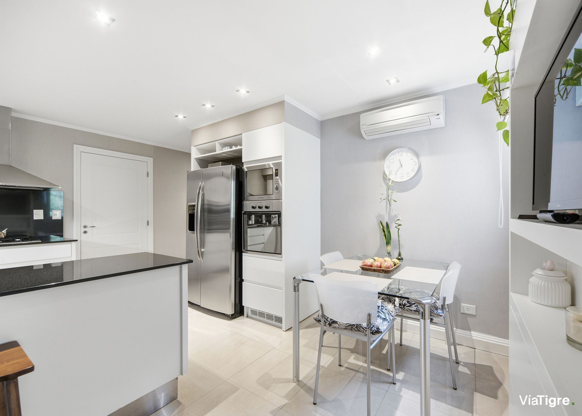 Venta Departamento 4 Ambientes Barrancas Al Rio
