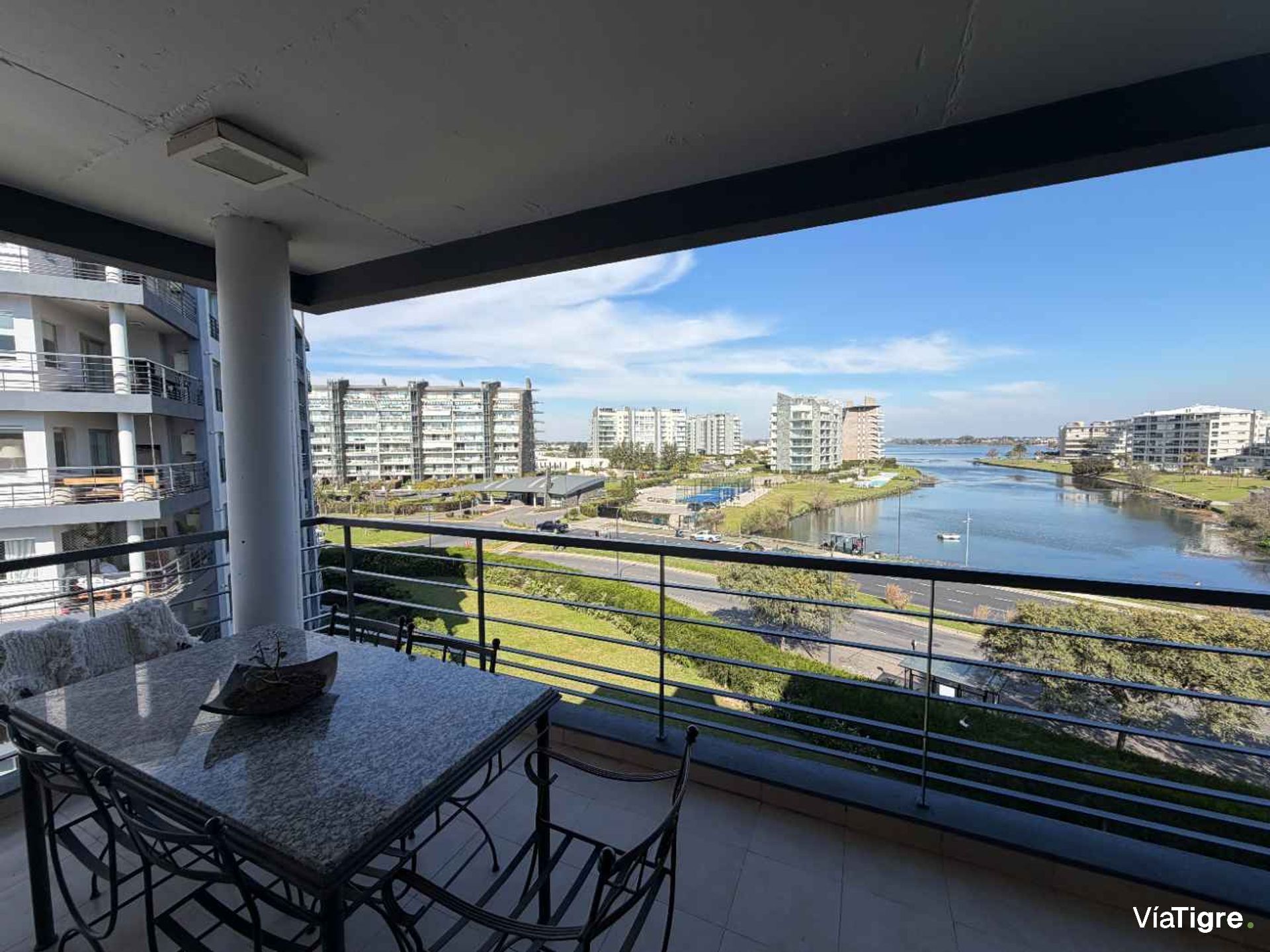 Venta depto 3 amb a la laguna - Sendero Nordelta