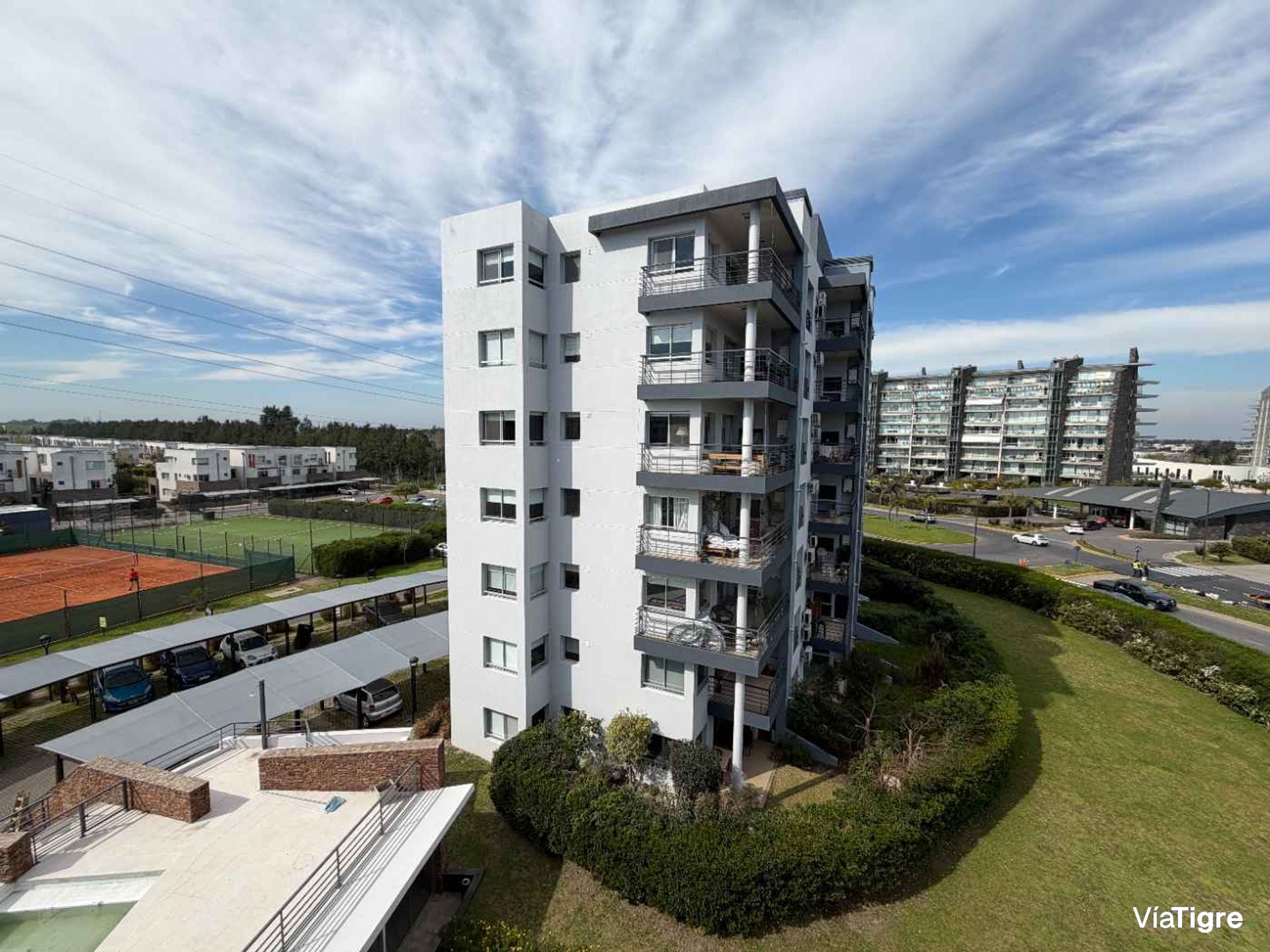 Venta depto 3 amb a la laguna - Sendero Nordelta