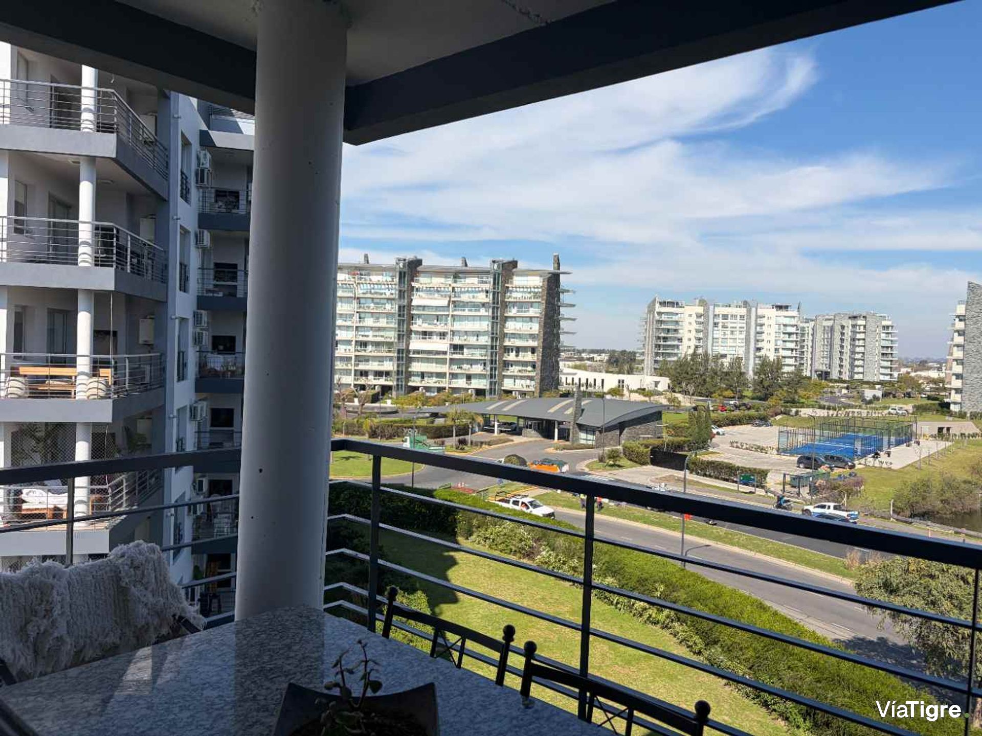 Venta depto 3 amb a la laguna - Sendero Nordelta