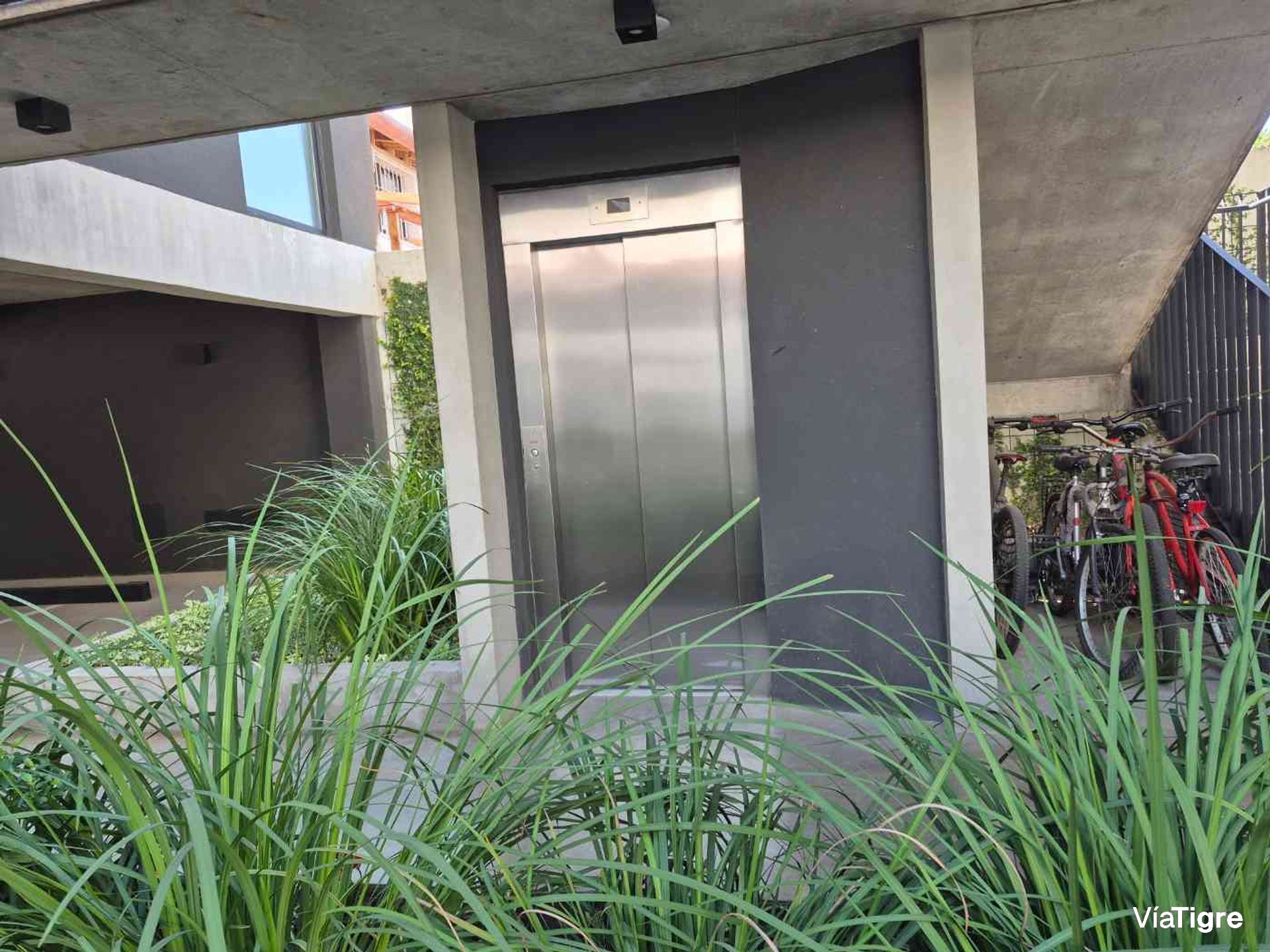 Venta Dpto 2 Amb Con Cochera/Florida Vicente López