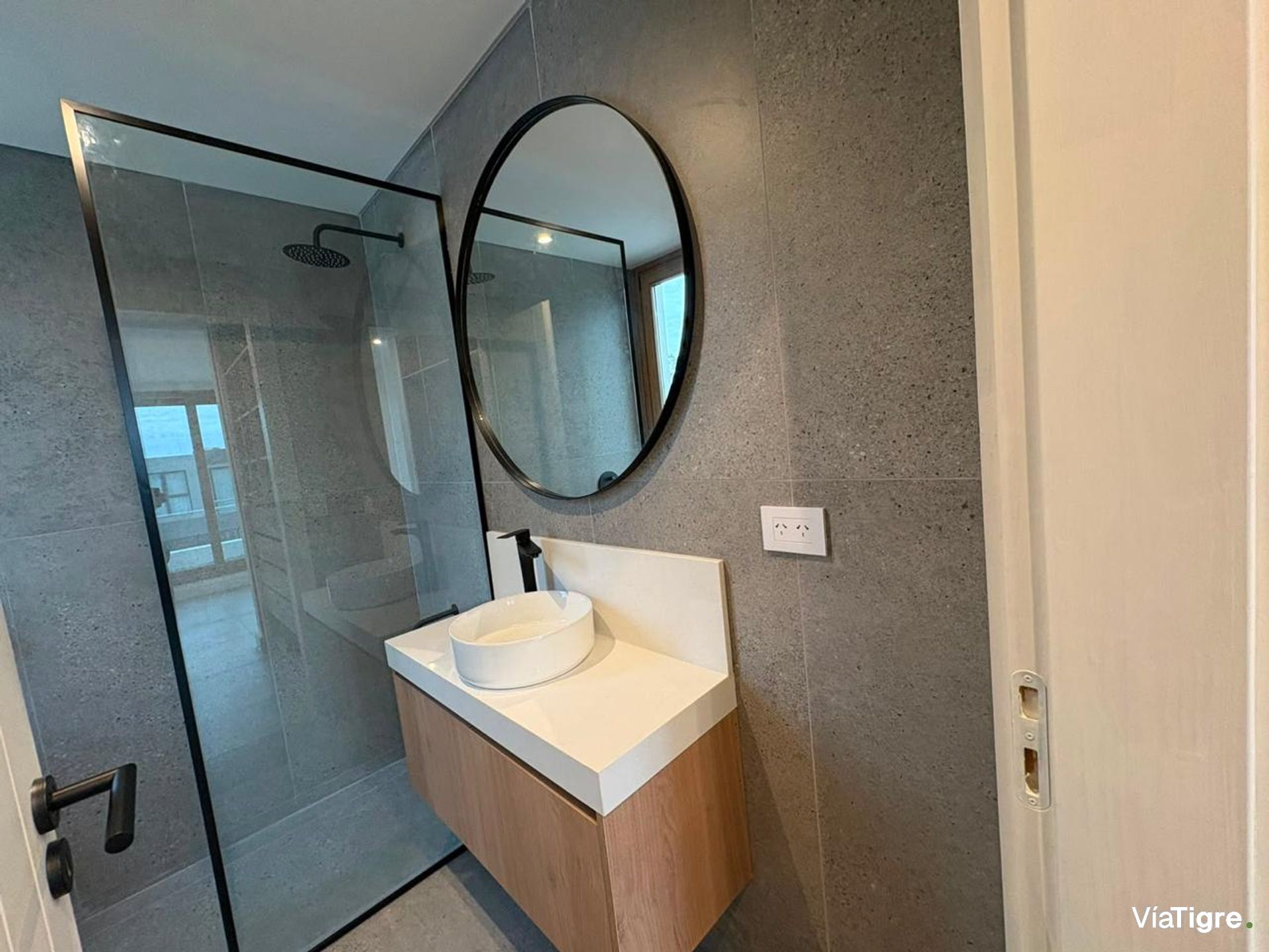 Venta Casa a Estrenar 4 Suites Carpinchos Nordelta