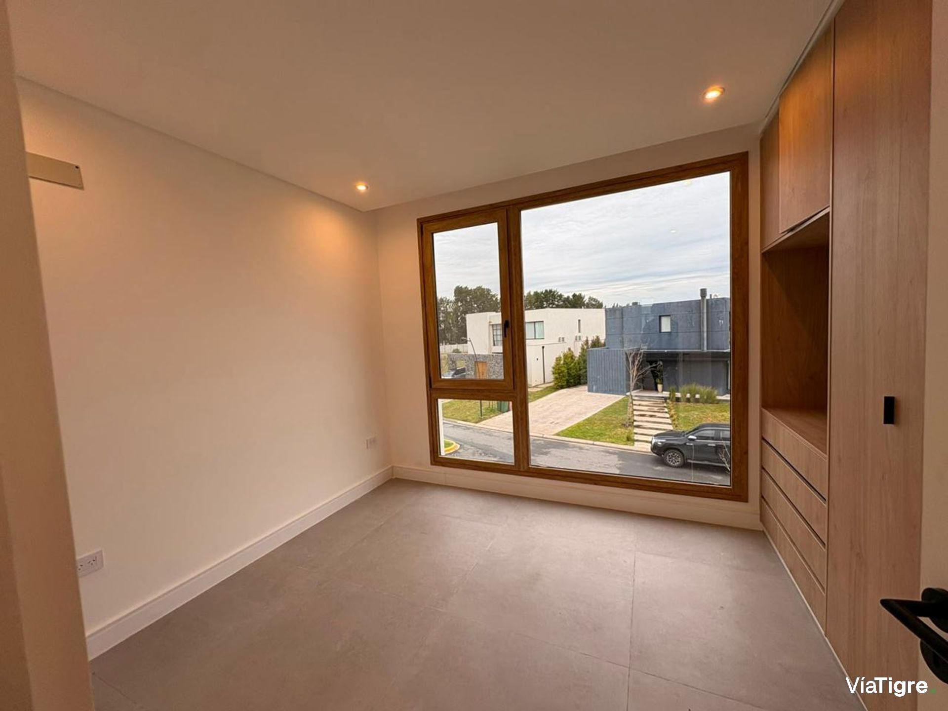 Venta Casa a Estrenar 4 Suites Carpinchos Nordelta