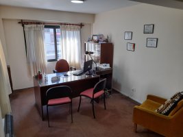 Oficina / Consultorio Médico - Uso Profesional -