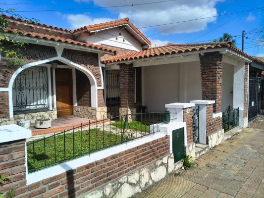 House for rent, 2-bedroom.