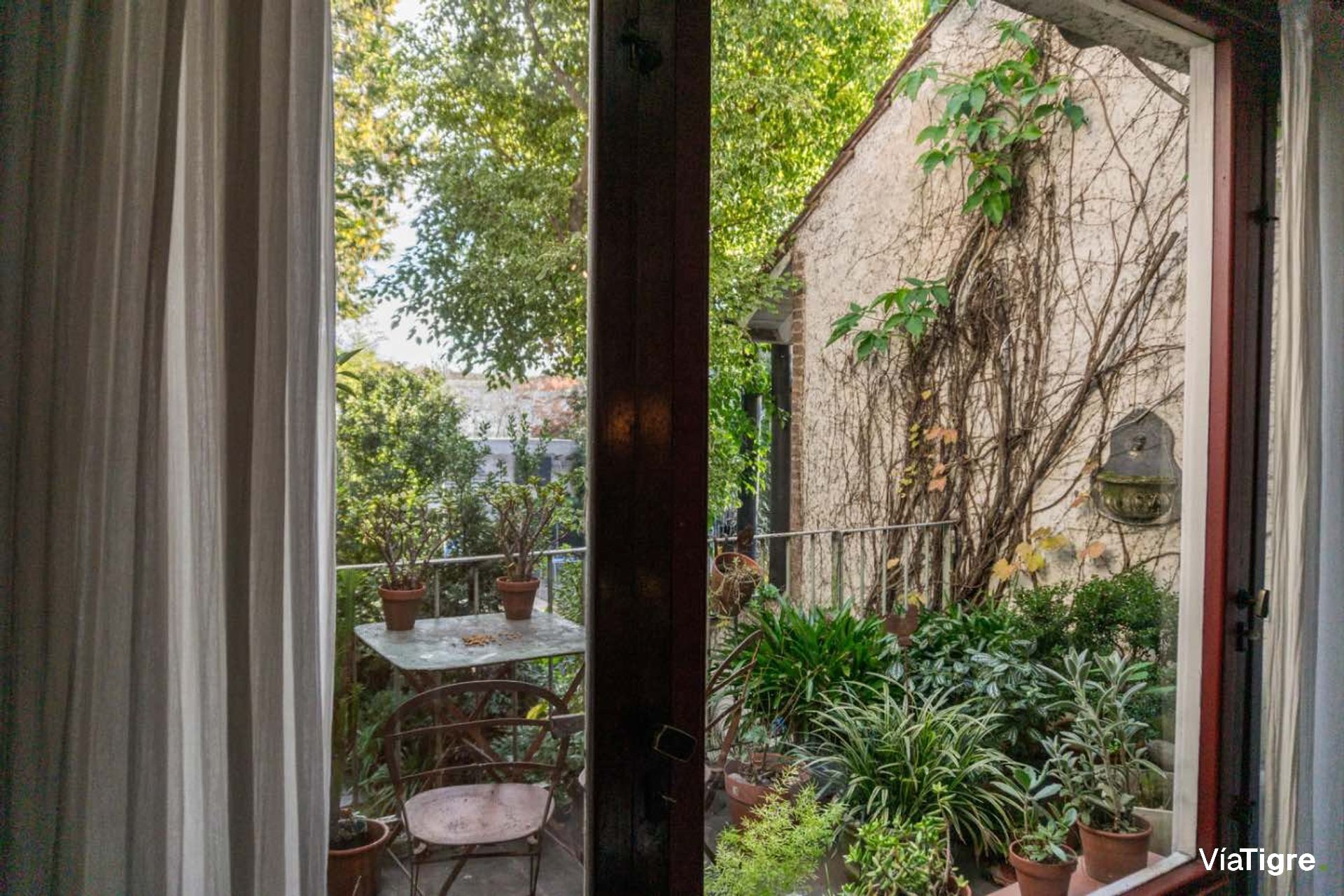 Venta PH Acassuso planta alta c/terraza parrilla