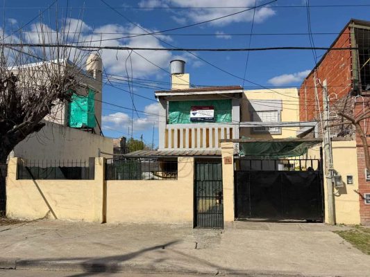 Casa en Venta Rincon de Milberg-Tigre (3 Deptos.)