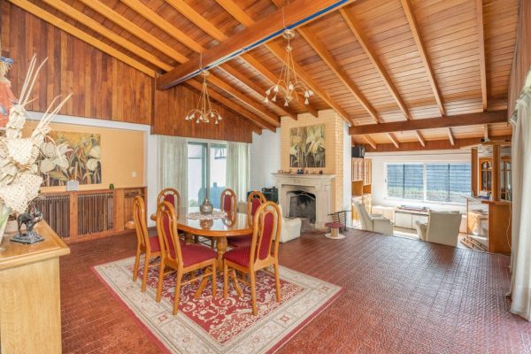Venta Casa 6 Ambientes Martinez con Pileta/Jardin