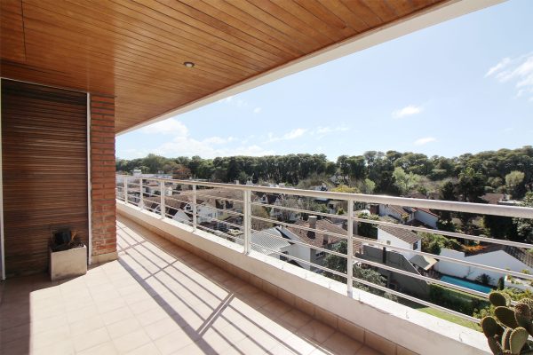 Departamento 5 ambientes en Acassuso