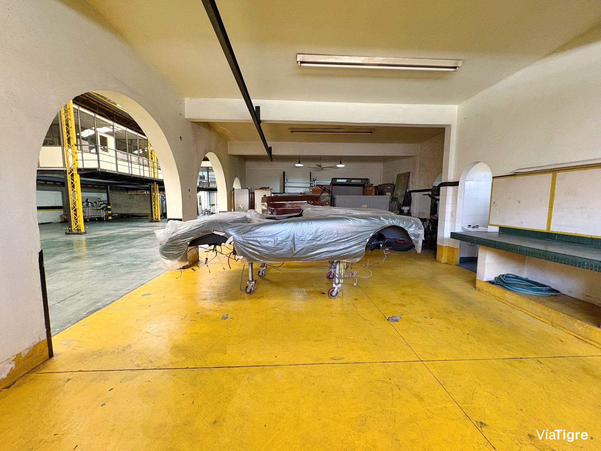 Venta Deposito Industrial Con Oficinas