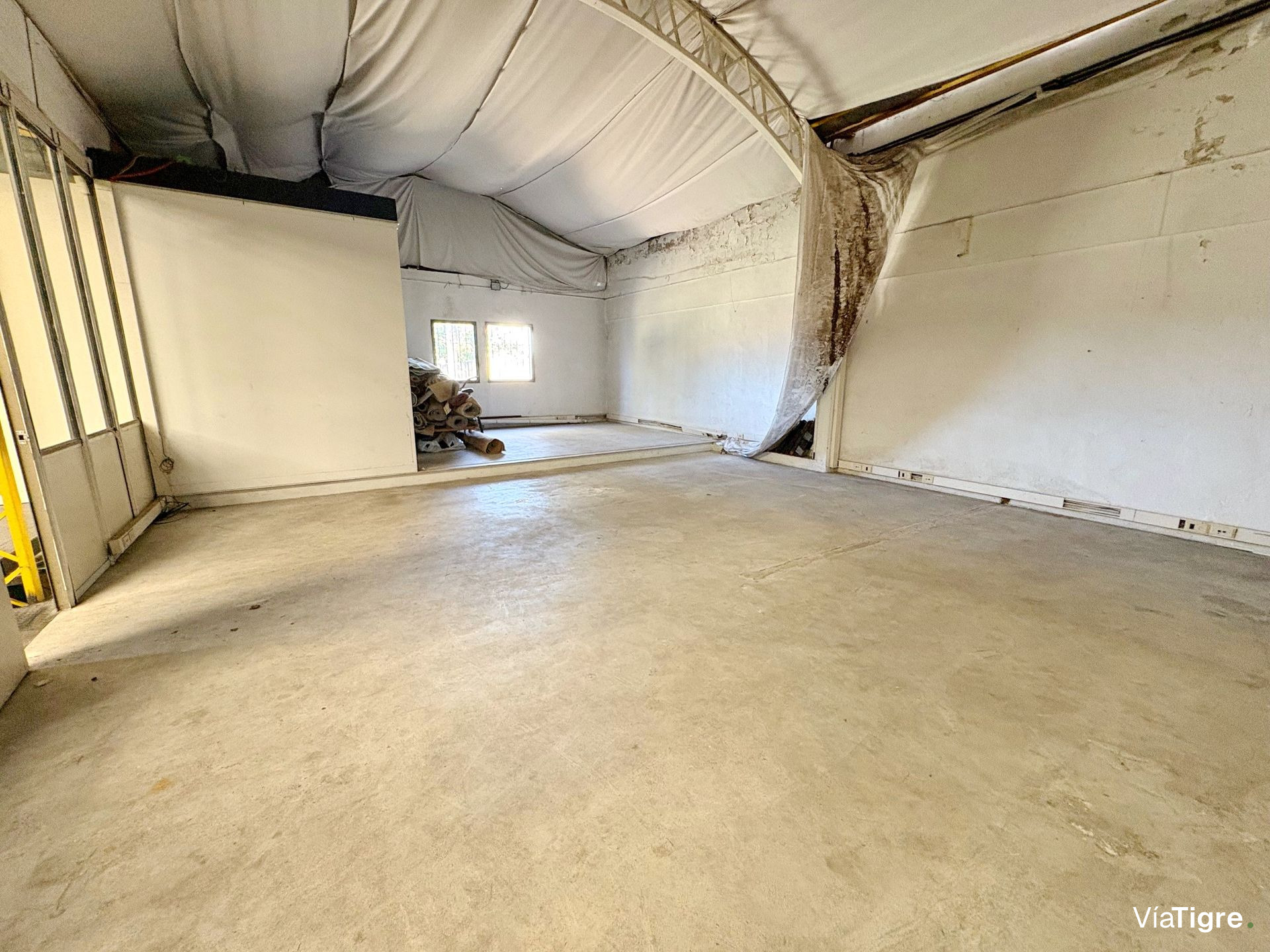 Venta Deposito Industrial Con Oficinas
