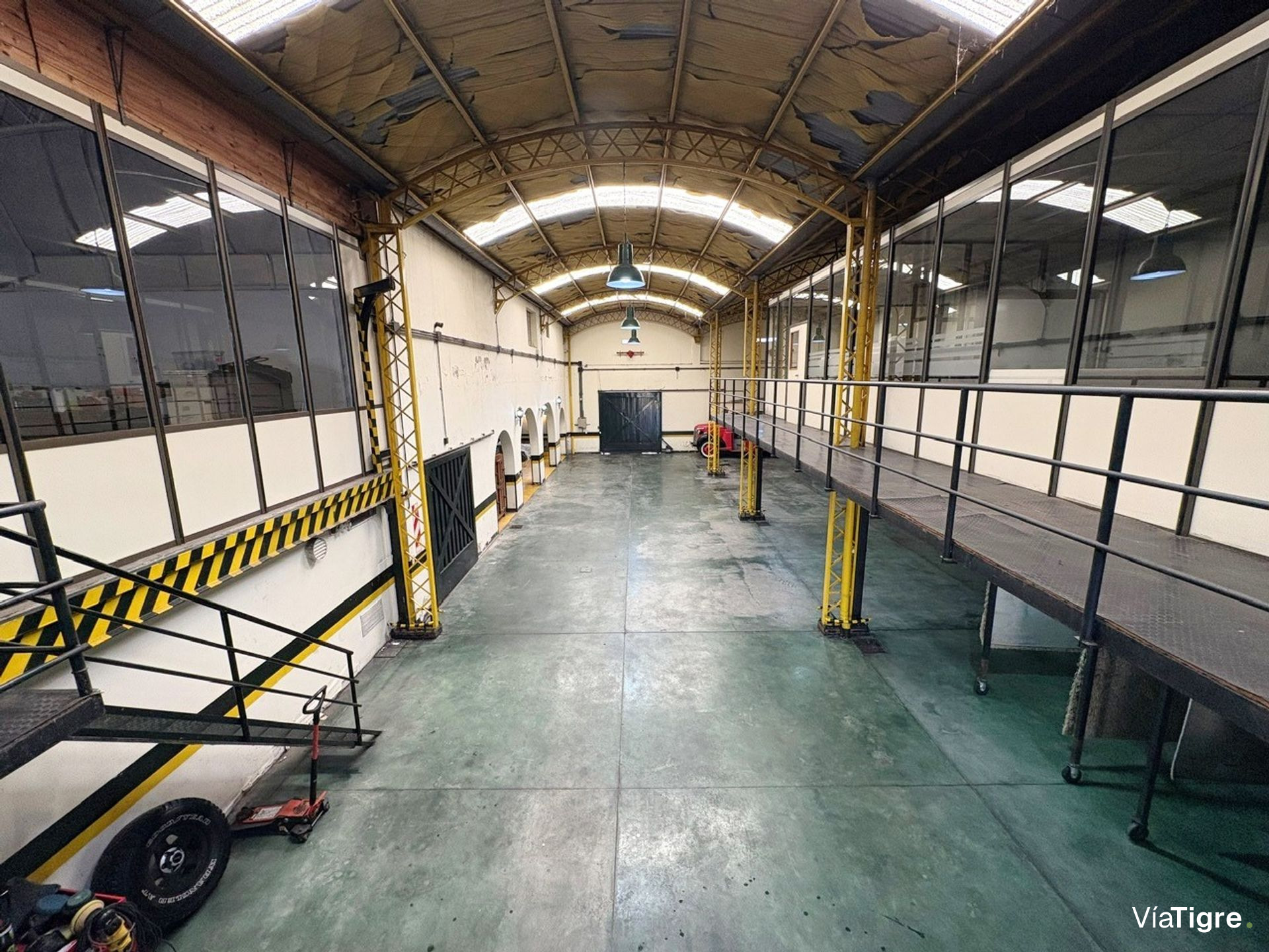 Venta Deposito Industrial Con Oficinas