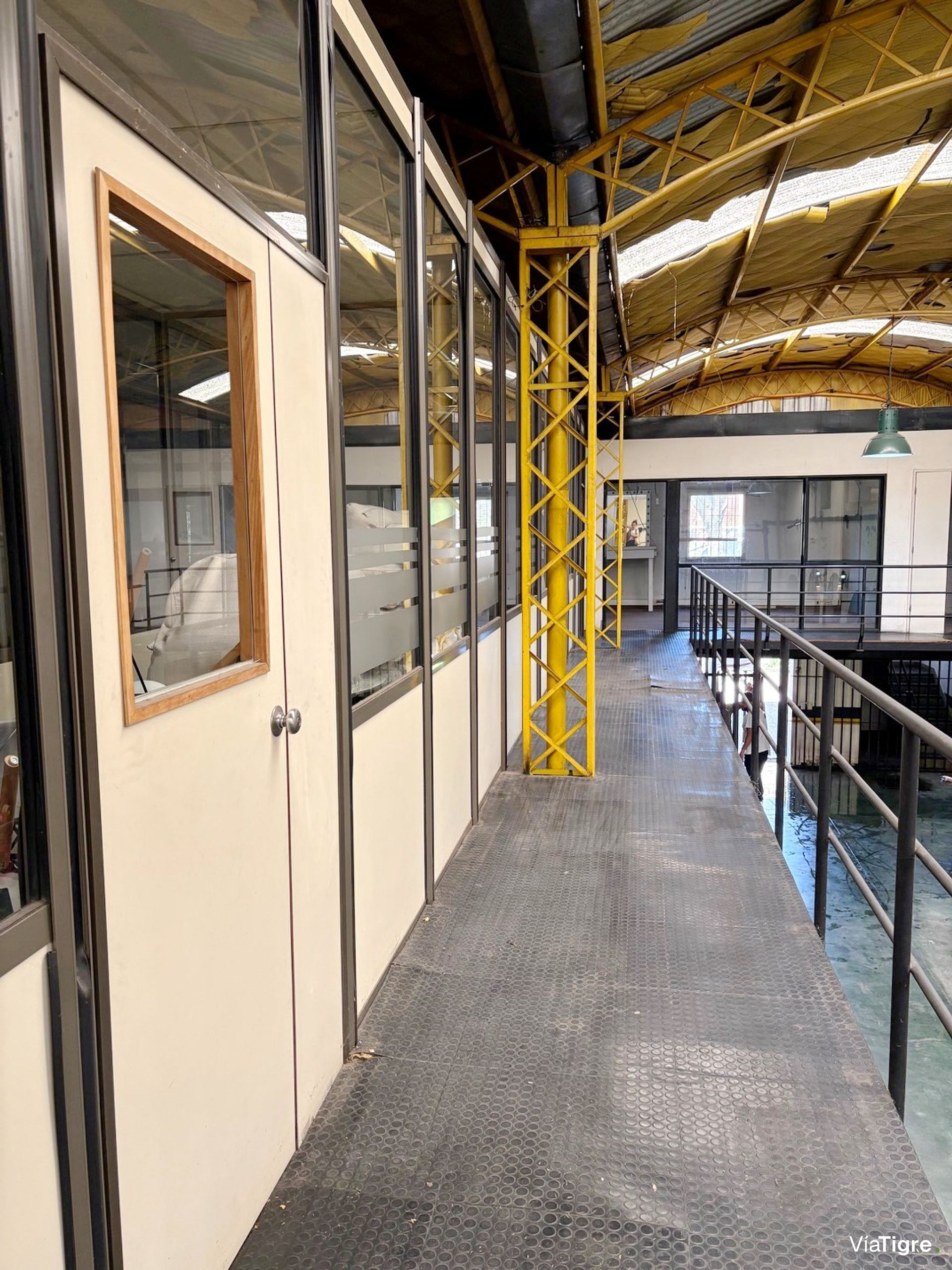 Venta Deposito Industrial Con Oficinas