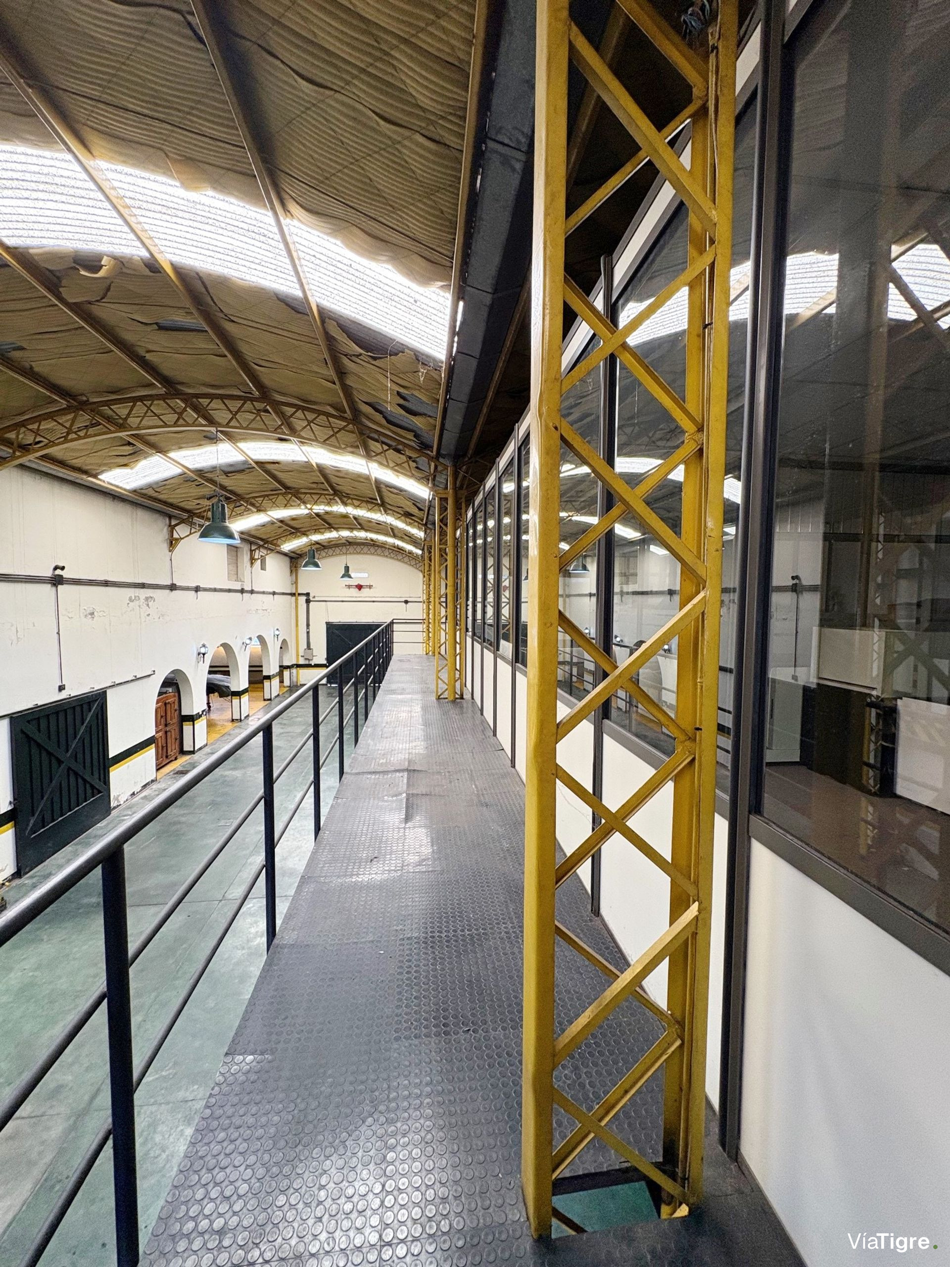 Venta Deposito Industrial Con Oficinas