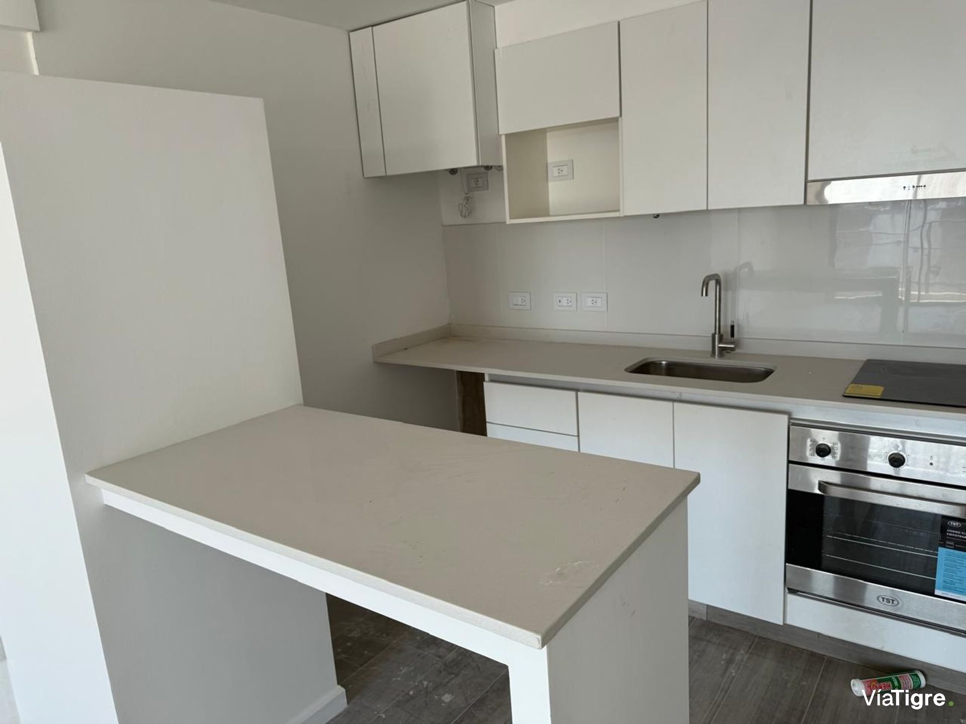 Venta Depto a estrenar terraza propia y amenities