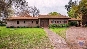 FOR SALE 5000 m² estate with 3 houses, Benavidez