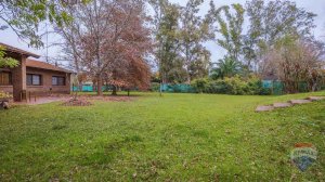 FOR SALE 5000 m² estate with 3 houses, Benavidez