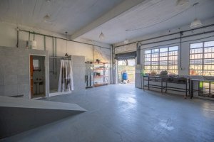 Venta Galpón Villa Martelli Refaccionado Depósito