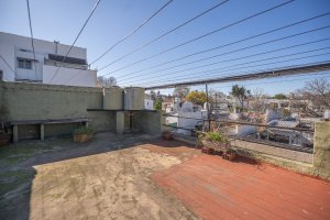 Venta Galpón Villa Martelli Refaccionado Depósito