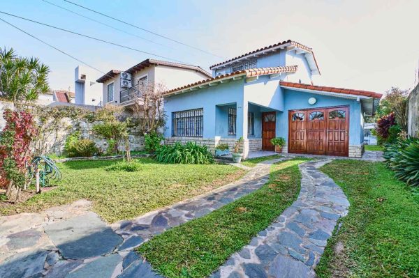 Venta Casa en Victoria Gran Lote Propio