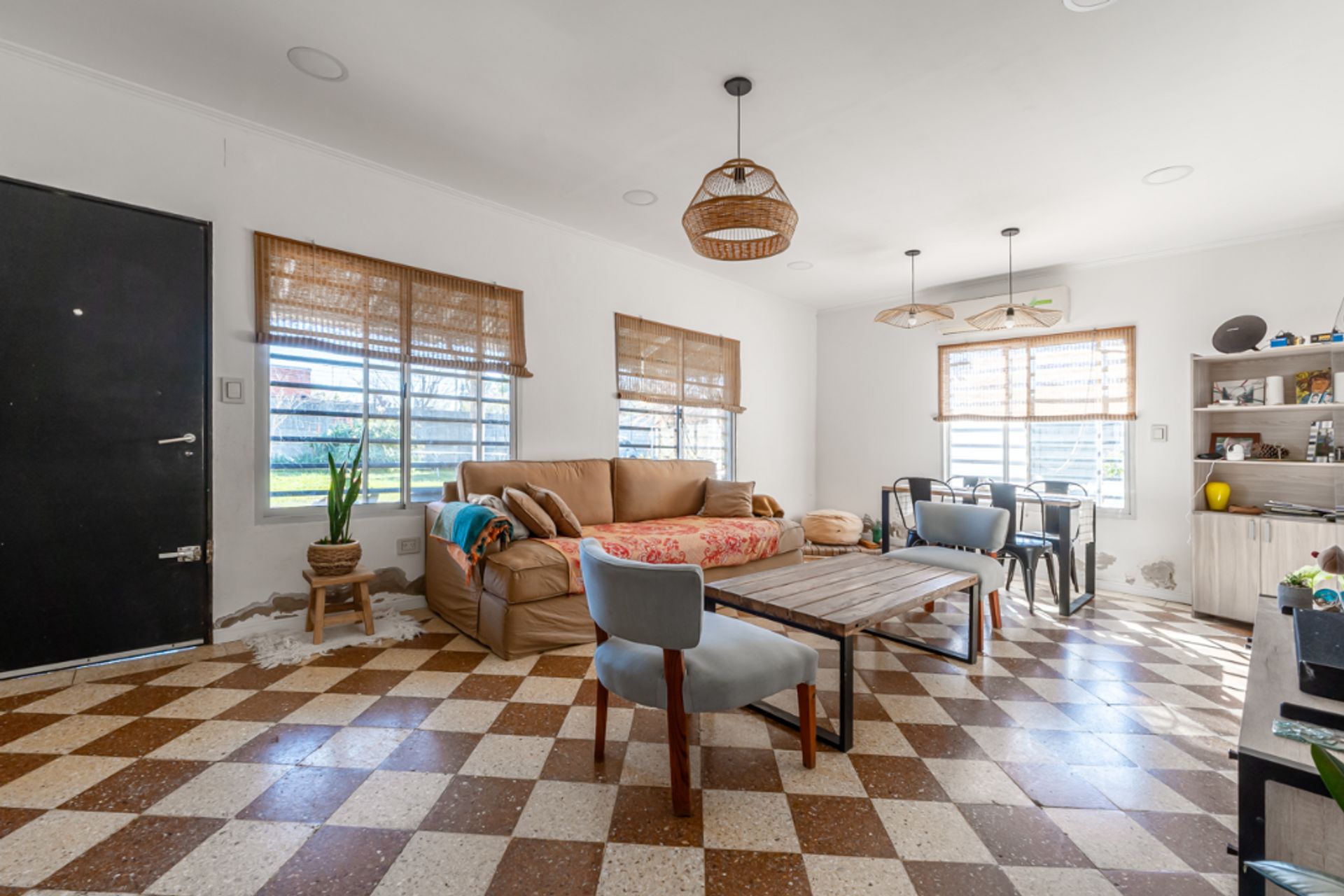 Venta casa 3 amb. lote 1500 m2 pileta en Pacheco