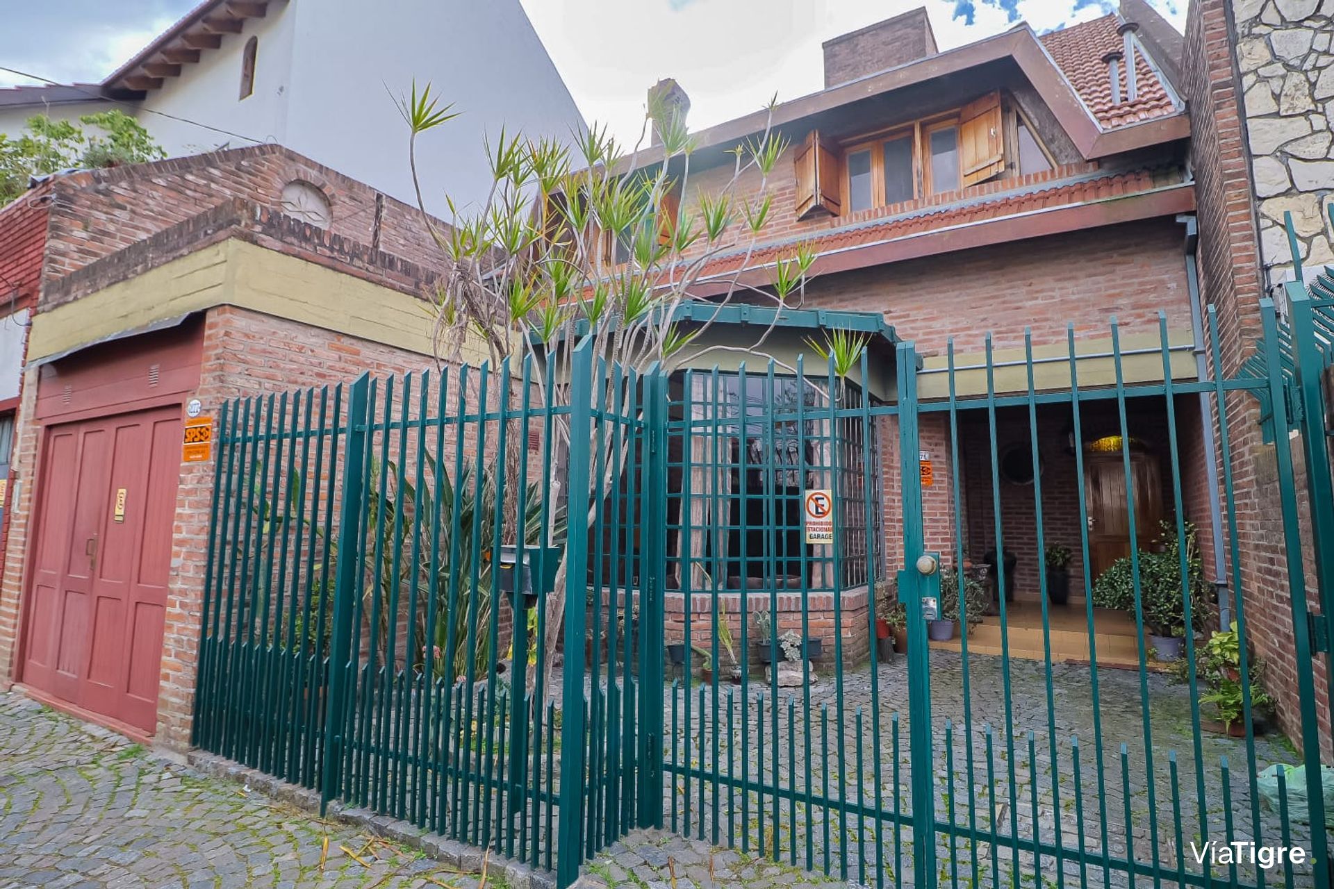 Venta casa 4 amb +jardin +quincho c/parrilla