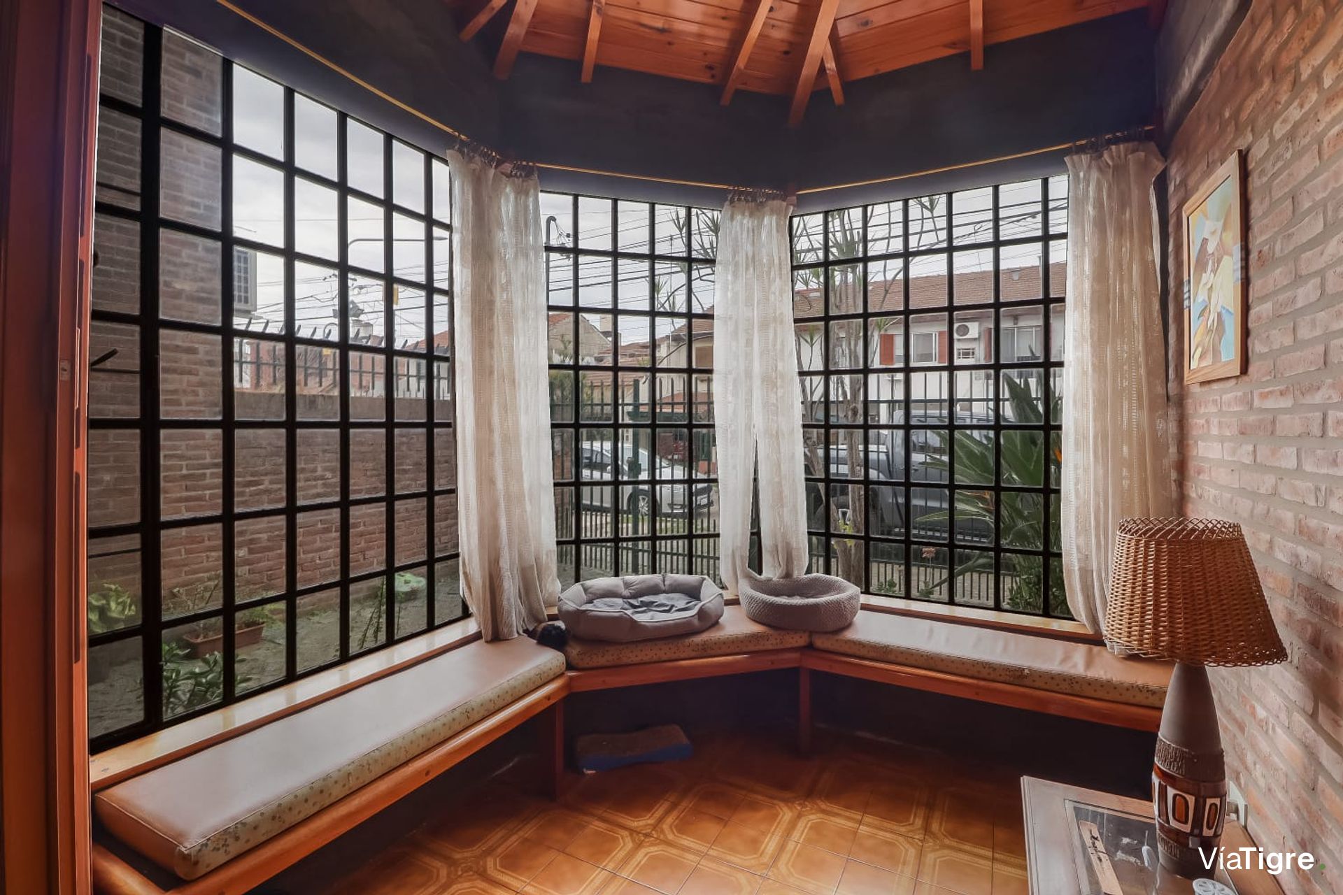 Venta casa 4 amb +jardin +quincho c/parrilla