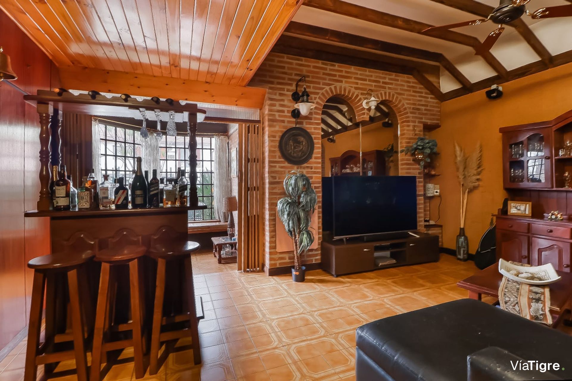 Venta casa 4 amb +jardin +quincho c/parrilla