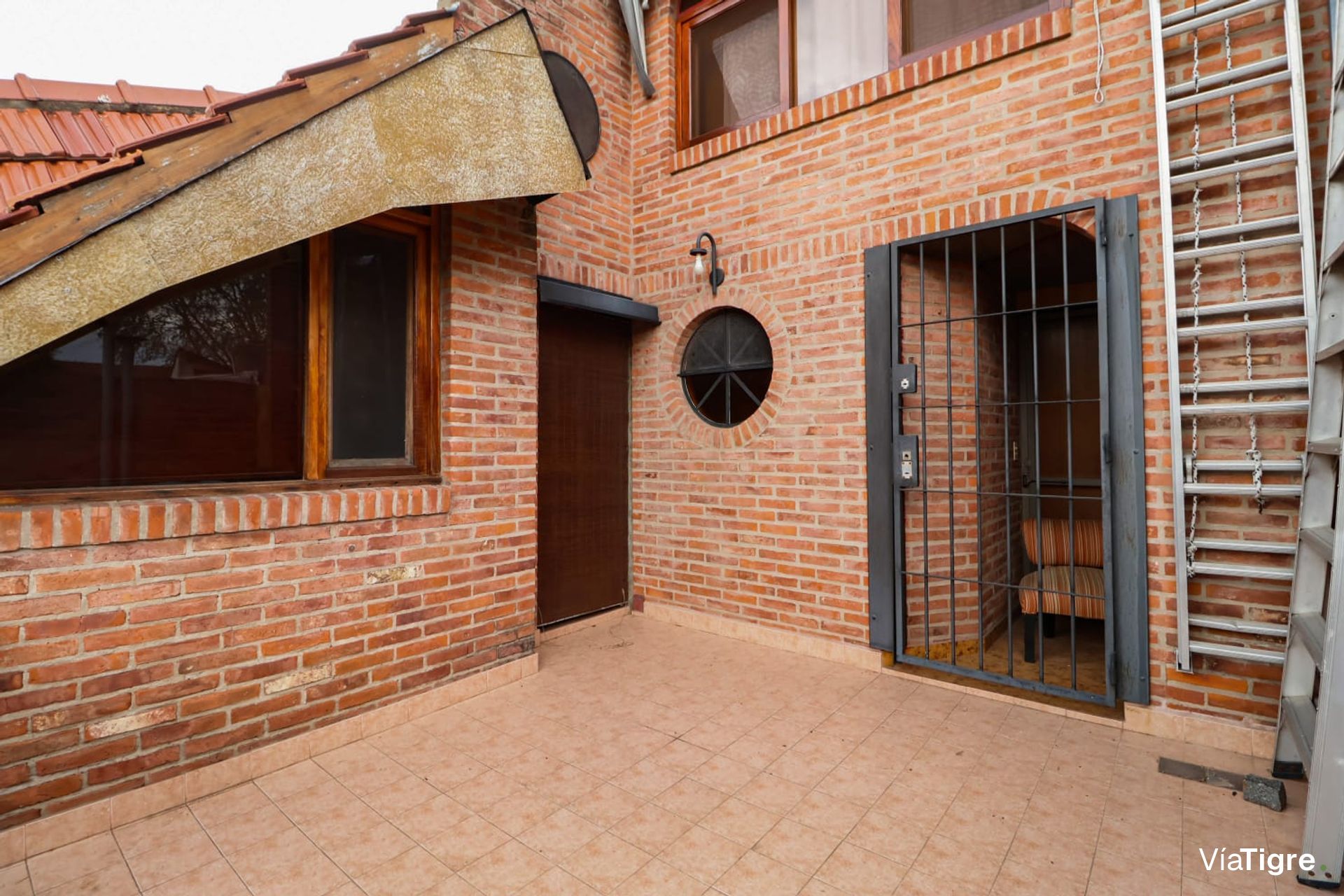 Venta casa 4 amb +jardin +quincho c/parrilla
