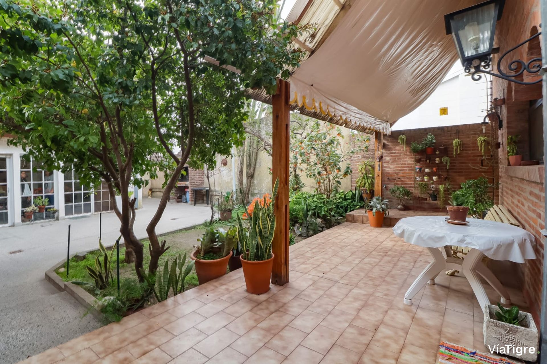 Venta casa 4 amb +jardin +quincho c/parrilla
