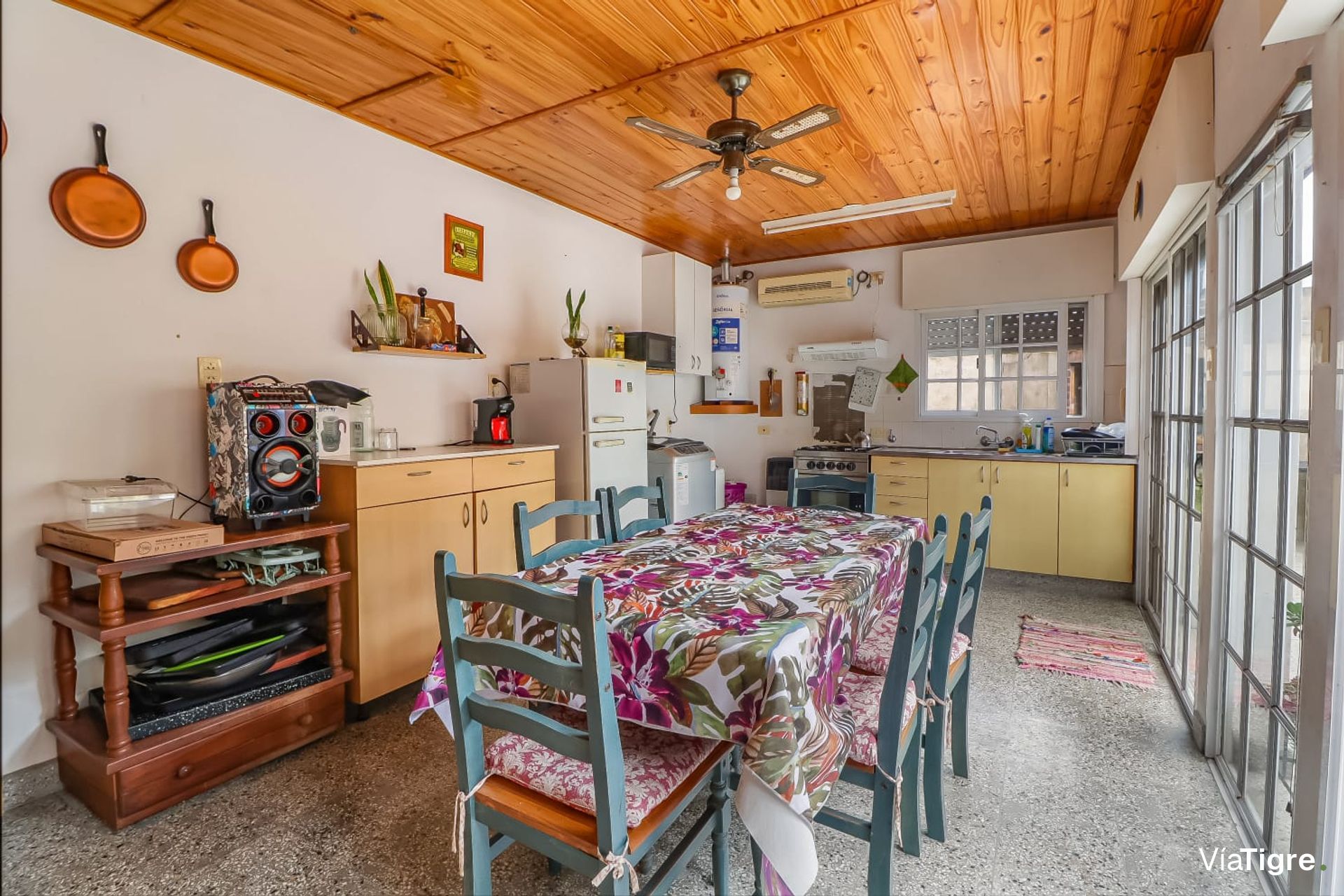 Venta casa 4 amb +jardin +quincho c/parrilla
