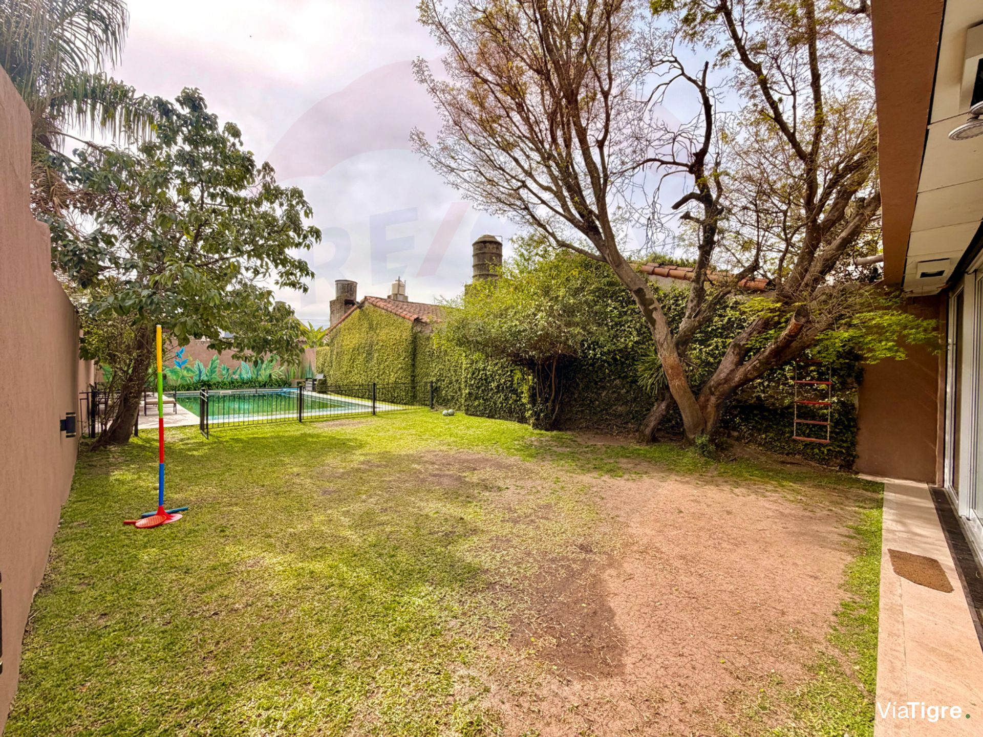 SAN ISIDRO CASA ALQUILER AMOBLADA Con Pileta