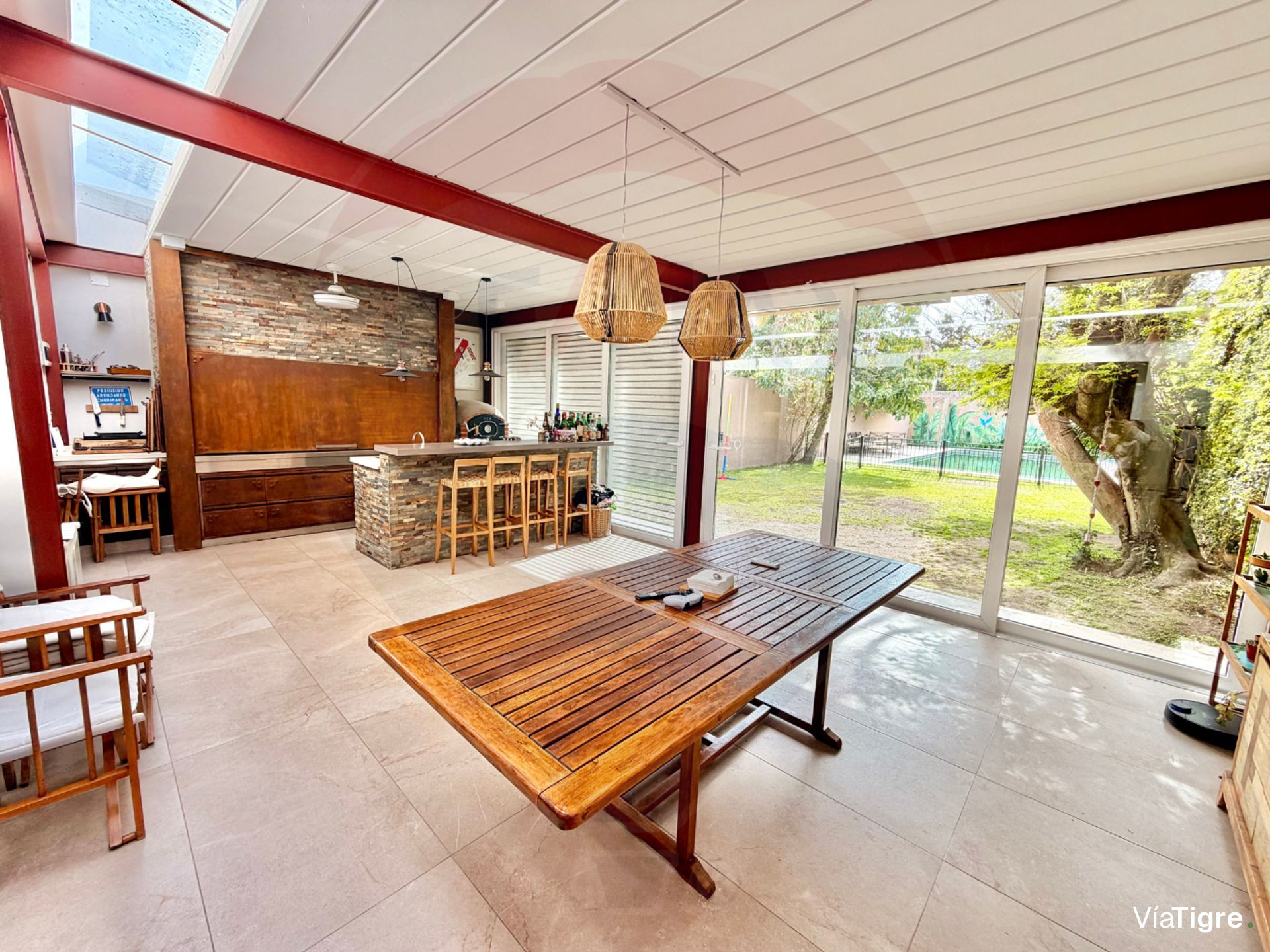 SAN ISIDRO CASA ALQUILER AMOBLADA Con Pileta