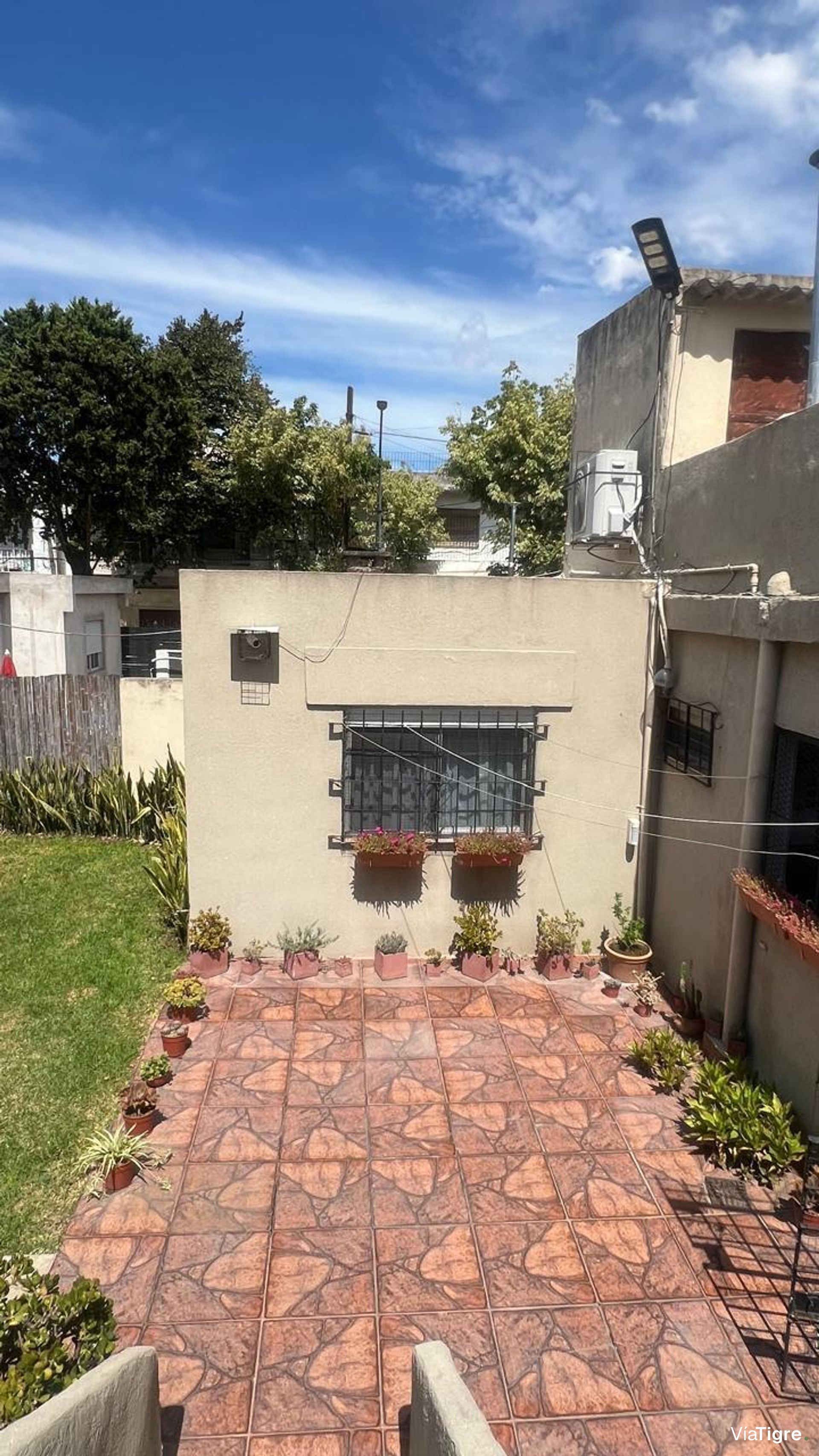 Casa Con Amplio Jardín, Terraza Florida Oeste