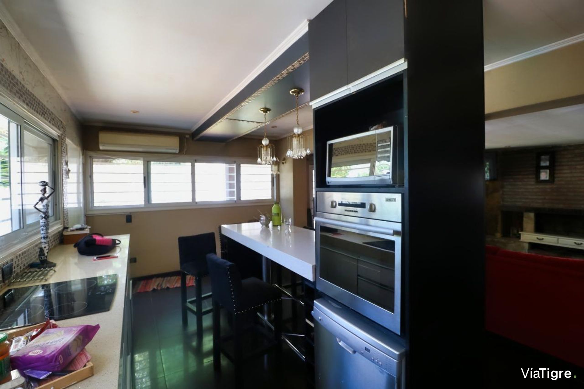 Casa de 6 ambientes + departamento 2 ambientes
