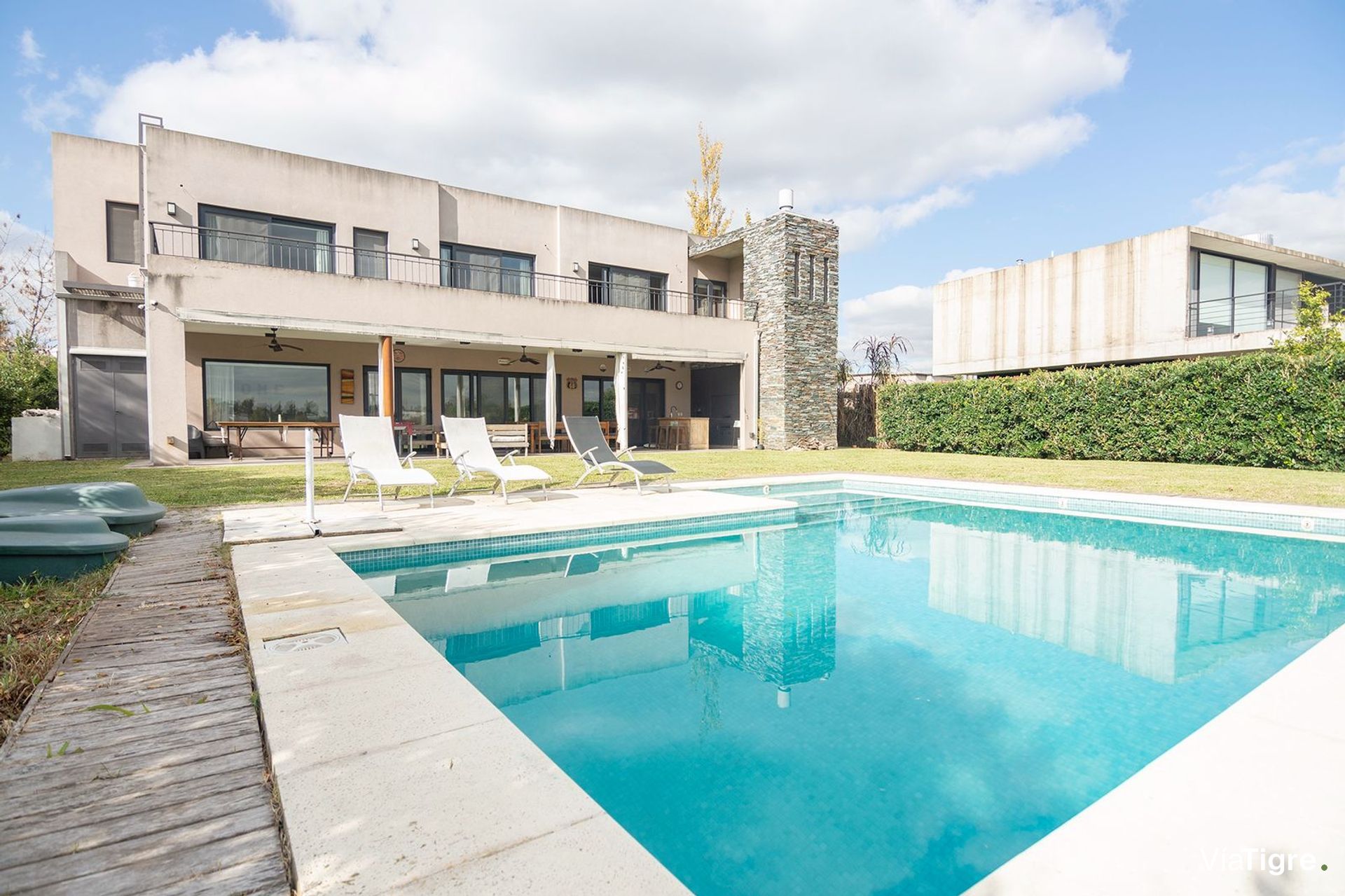 Imponente casa en venta en Santa Catalina V. Nueva