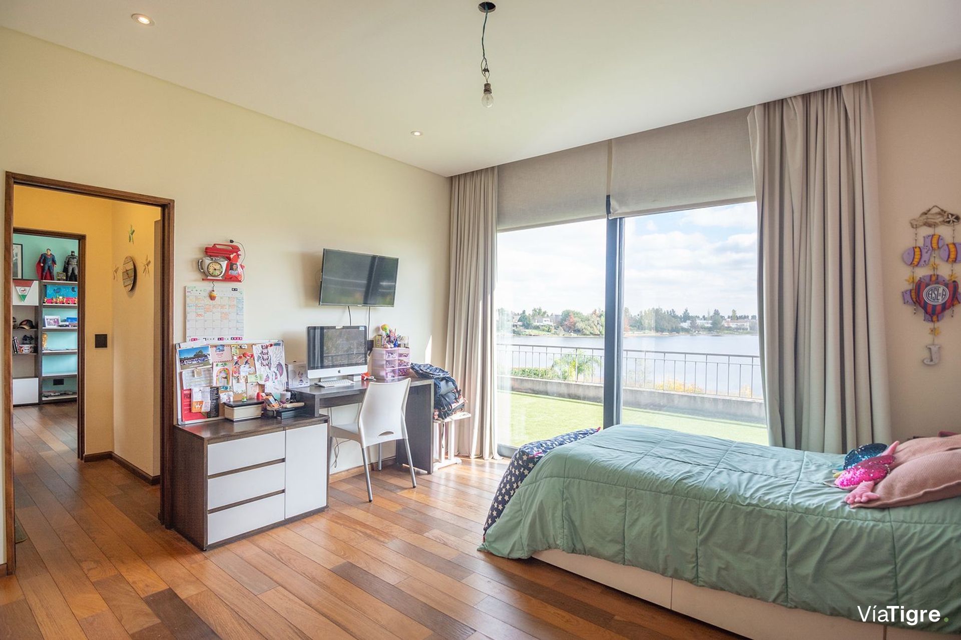 Imponente casa en venta en Santa Catalina V. Nueva
