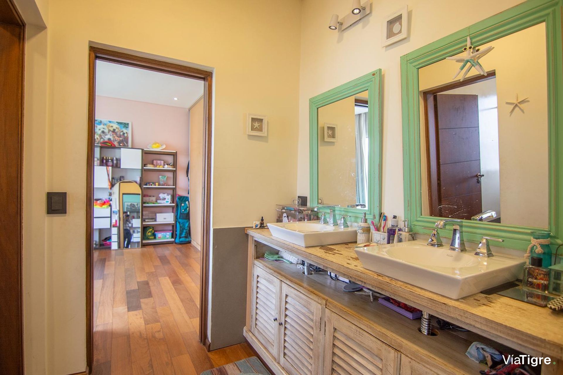 Imponente casa en venta en Santa Catalina V. Nueva