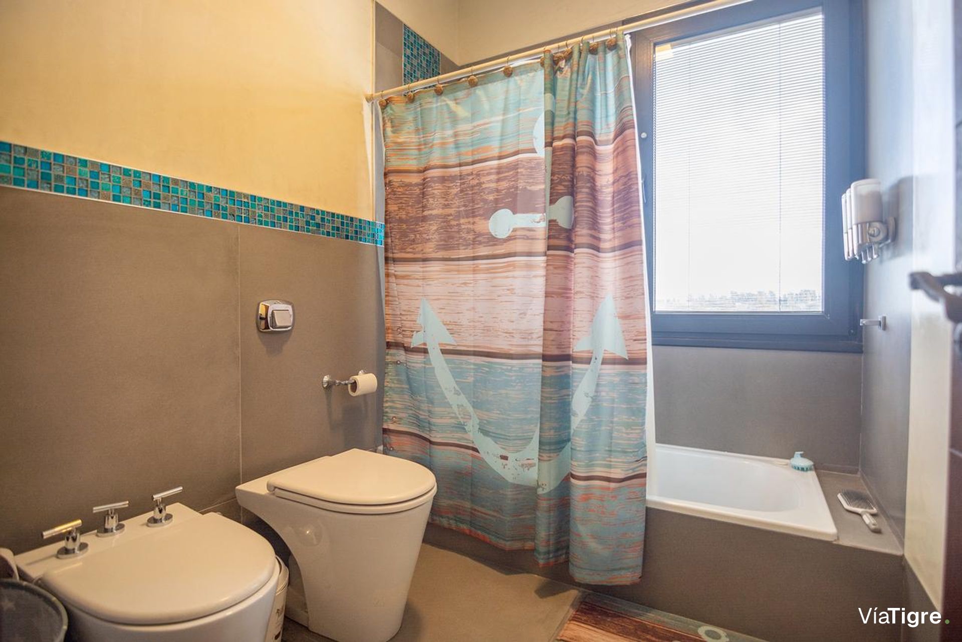 Imponente casa en venta en Santa Catalina V. Nueva