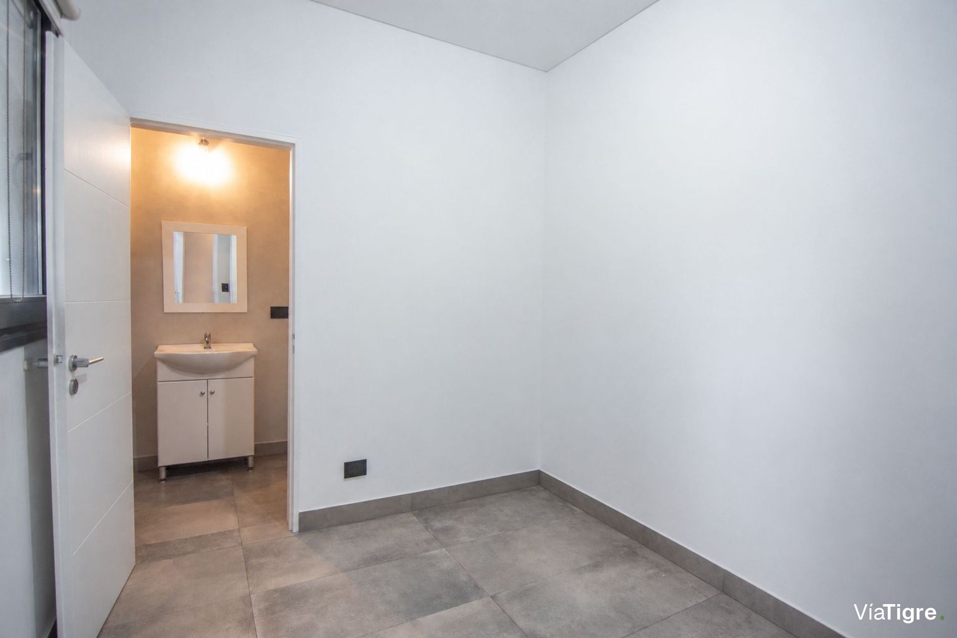 Imponente casa en venta en Santa Catalina V. Nueva