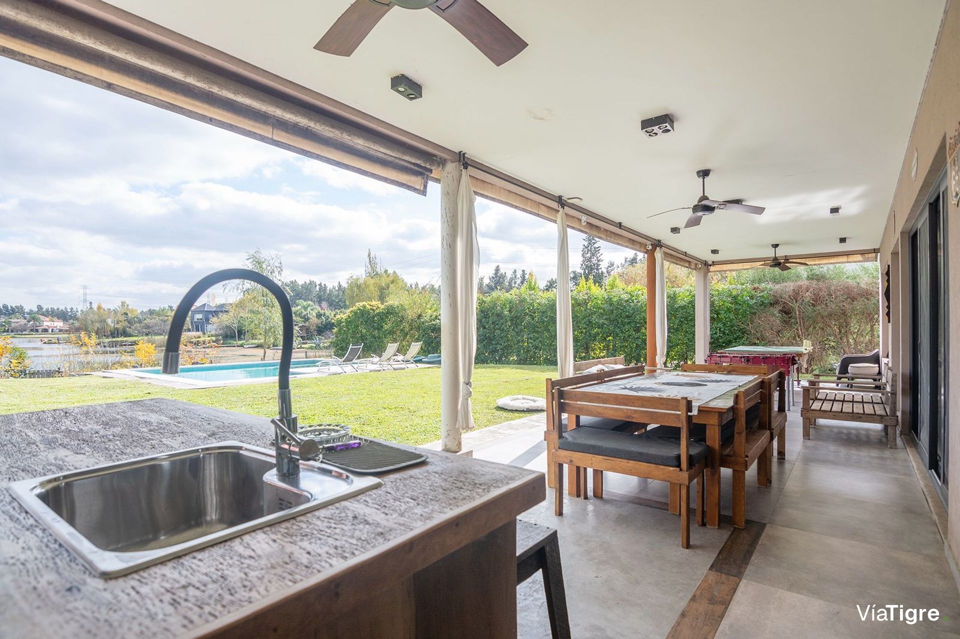 Imponente casa en venta en Santa Catalina V. Nueva