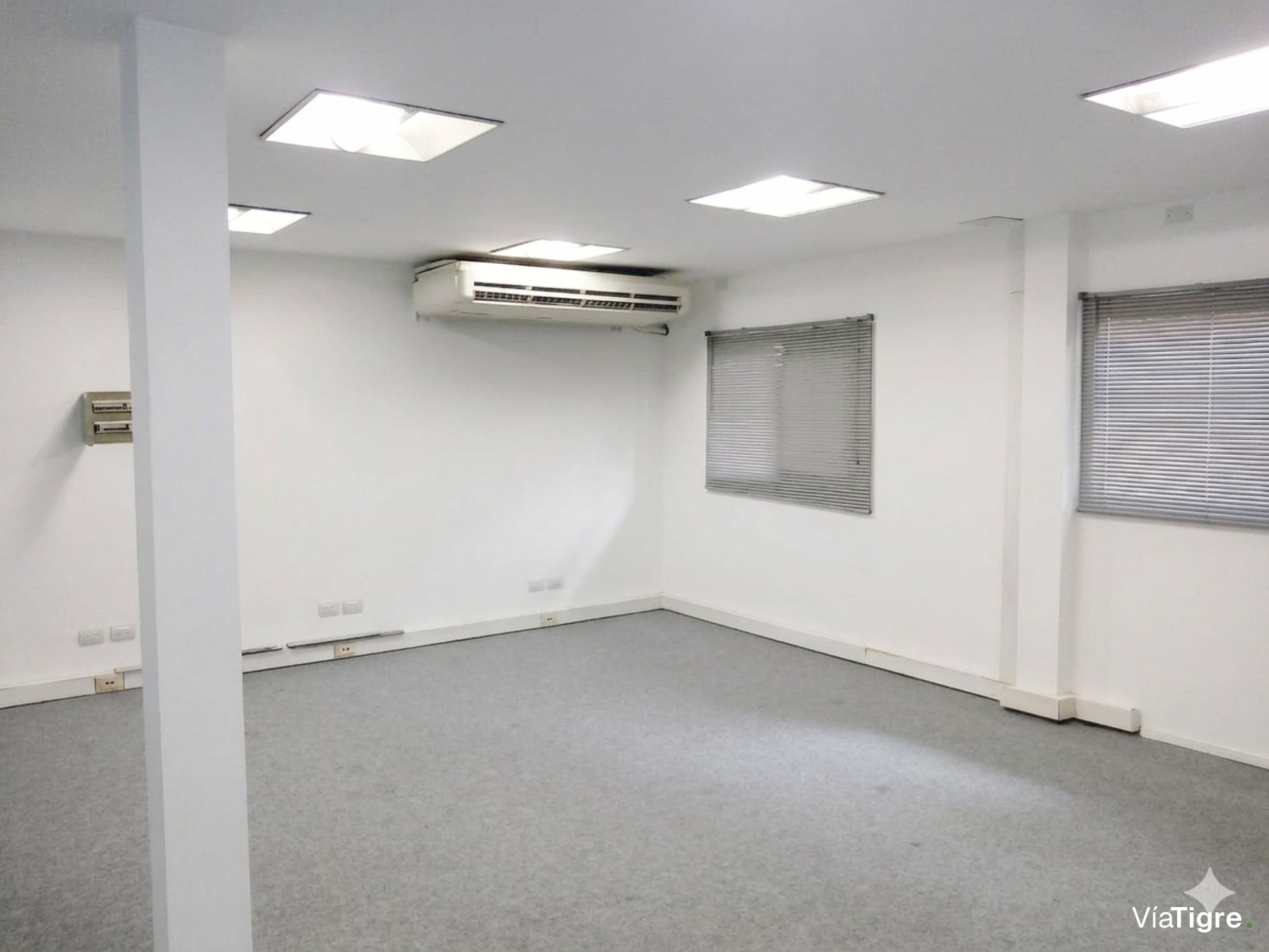 Galpon y oficinas