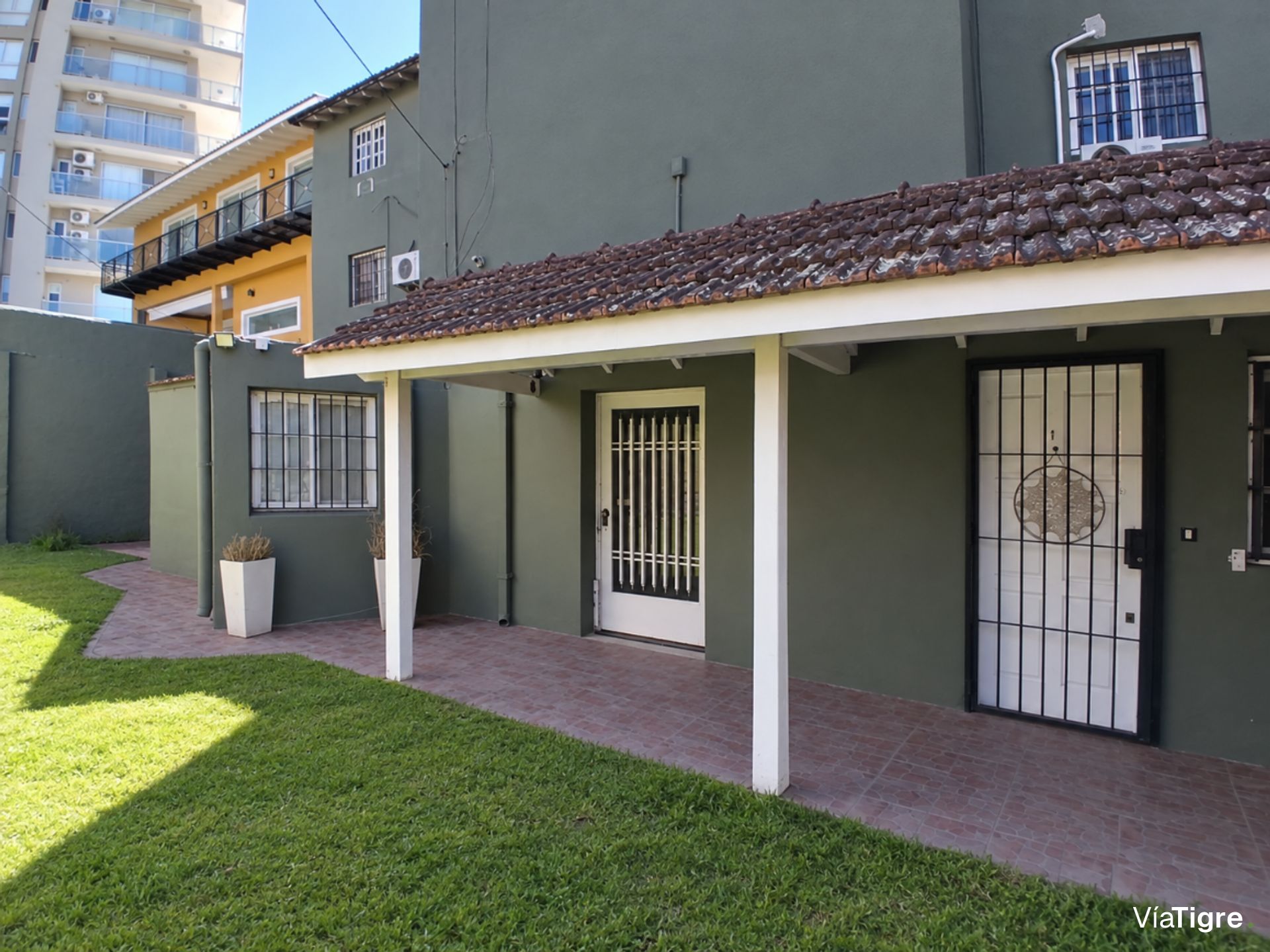 Departamento 3 Ambientes En Beccar- Av Centenario