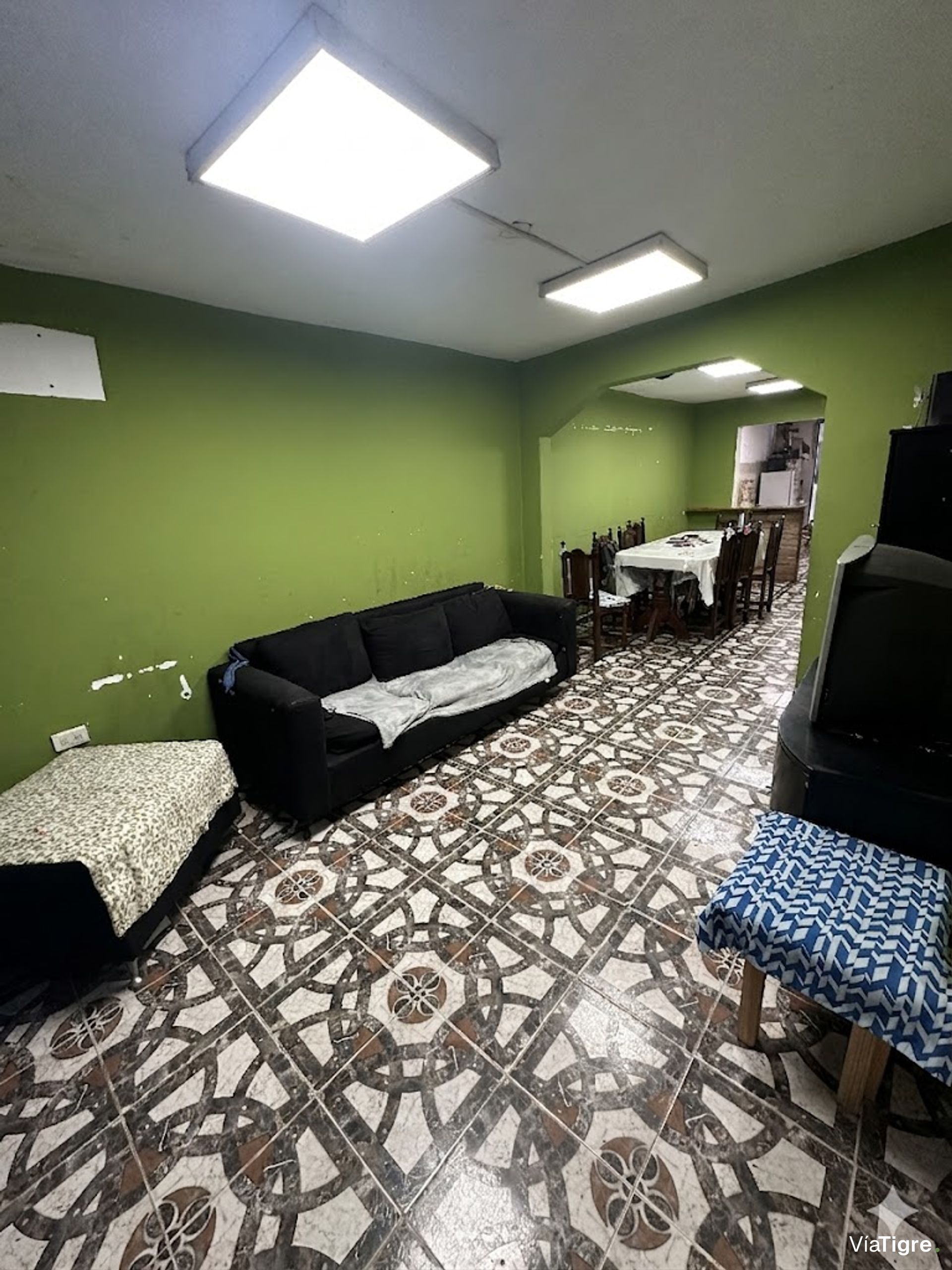Casa con dpto independiente en el Talar en VENTA