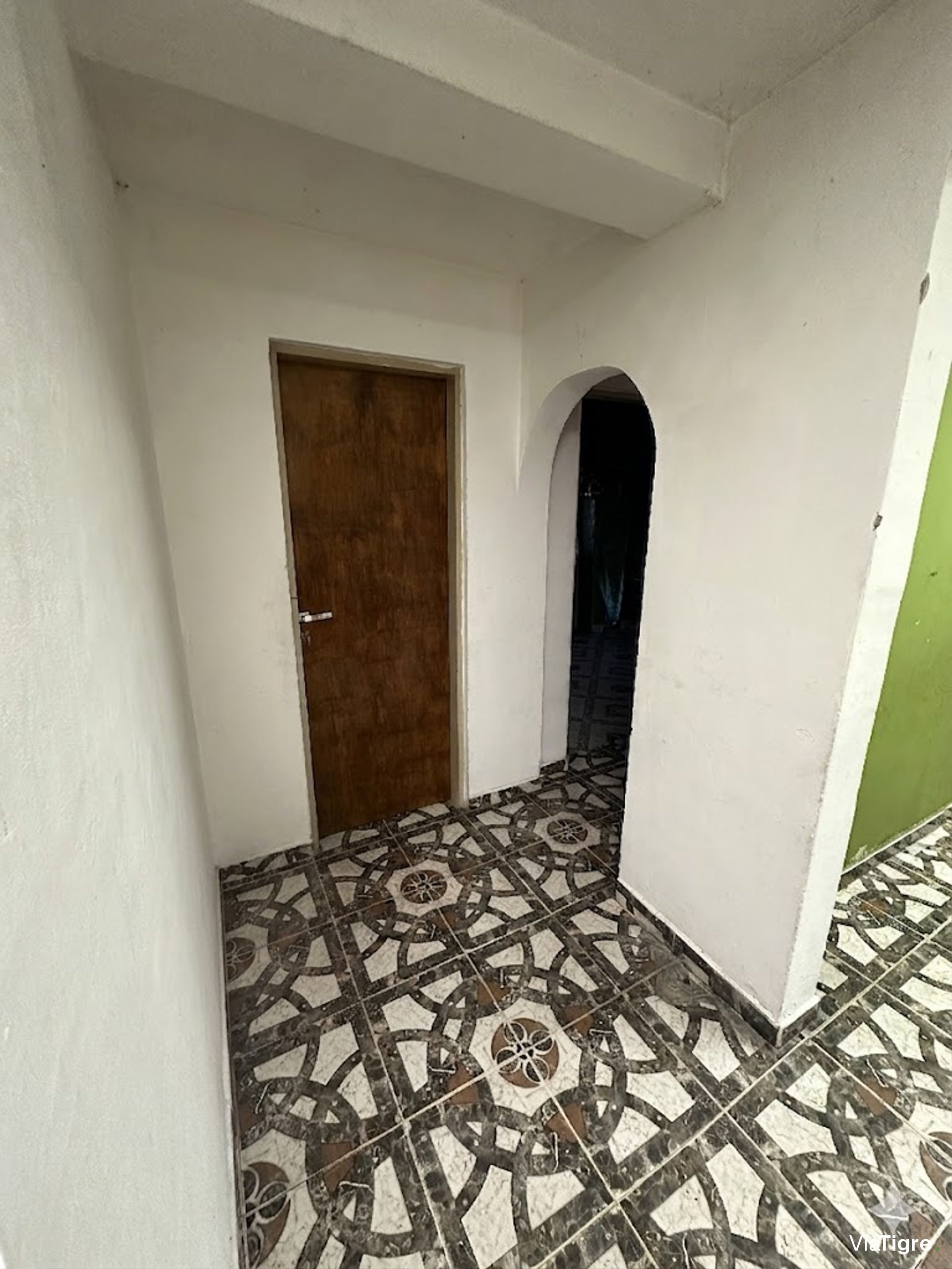 Casa con dpto independiente en el Talar en VENTA